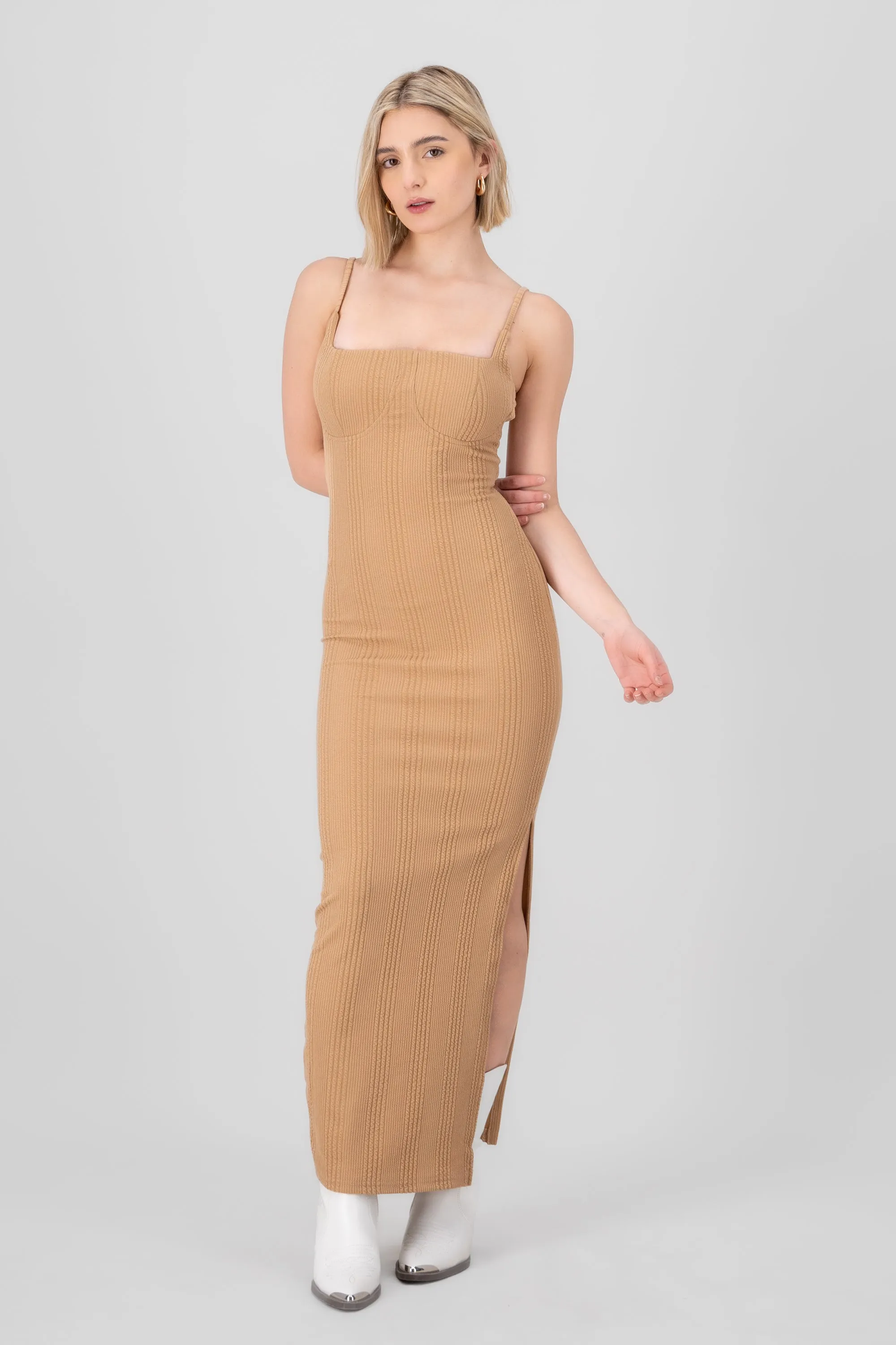 Vestido maxi textura sold by Shasa product image thumbnail 2