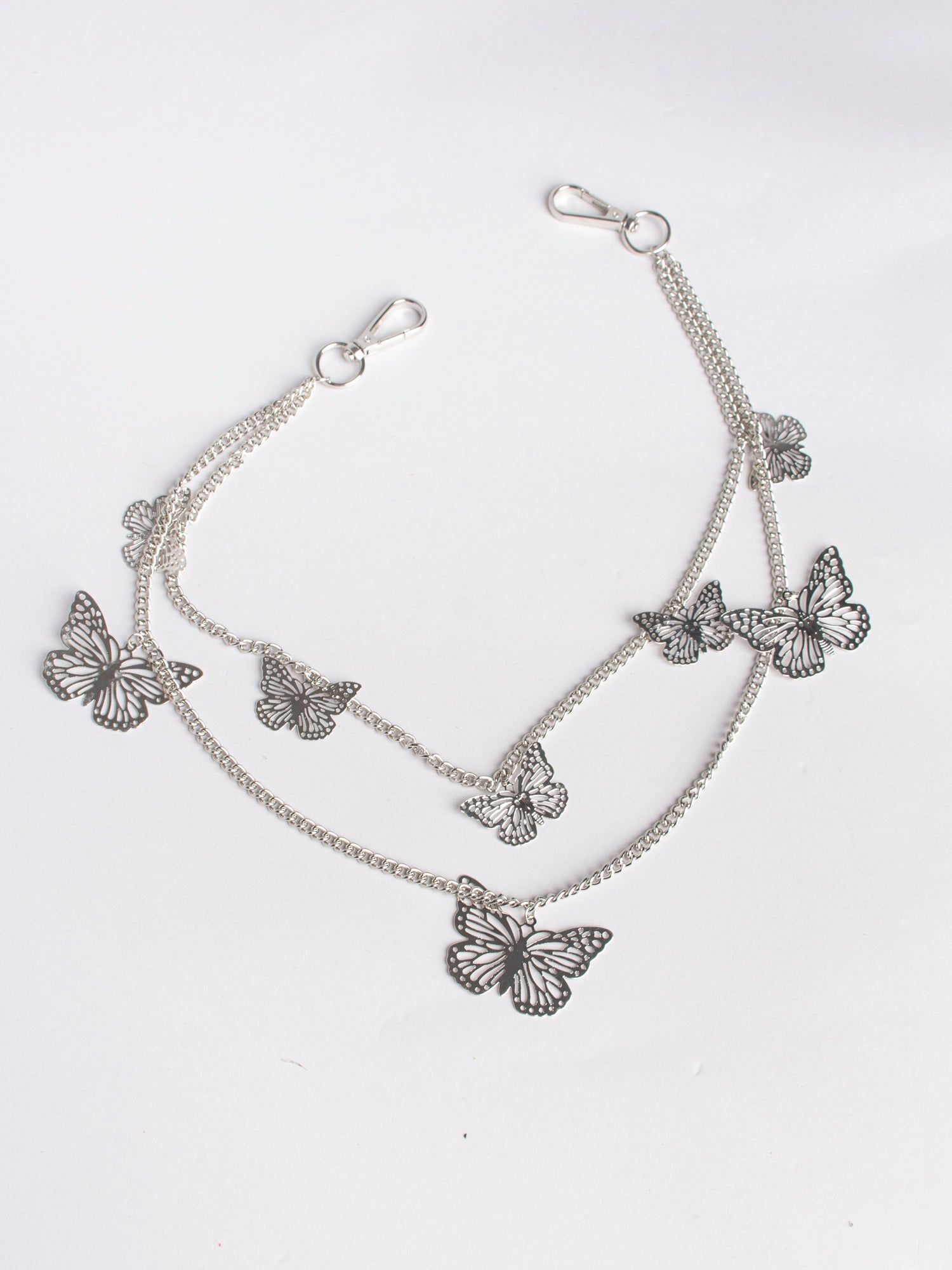 Cinturón cadenas doble capa mariposas sold by Shasa product image thumbnail 5