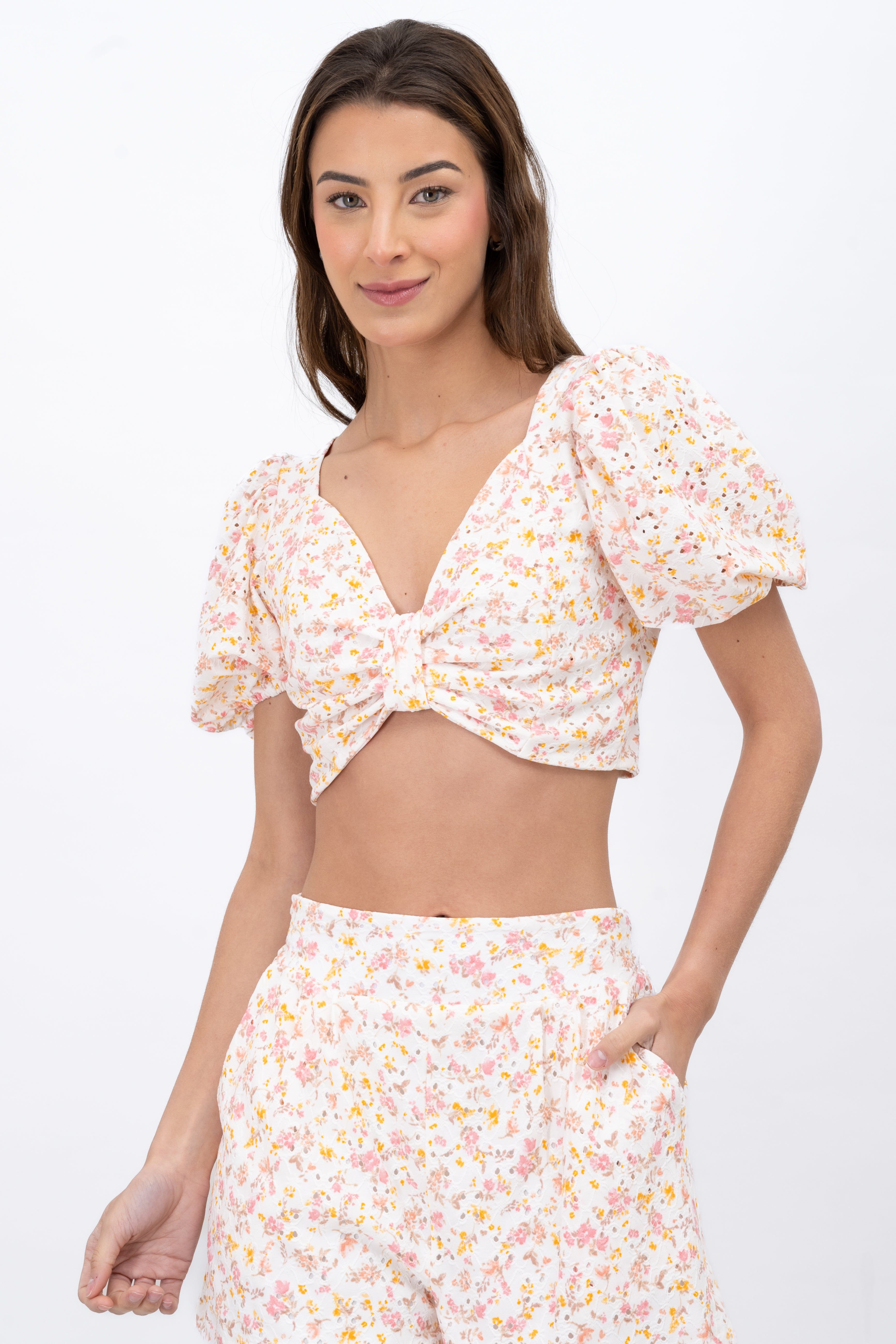 Top Mangas Abullonadas Estampado De Flores sold by Shasa product image thumbnail 2