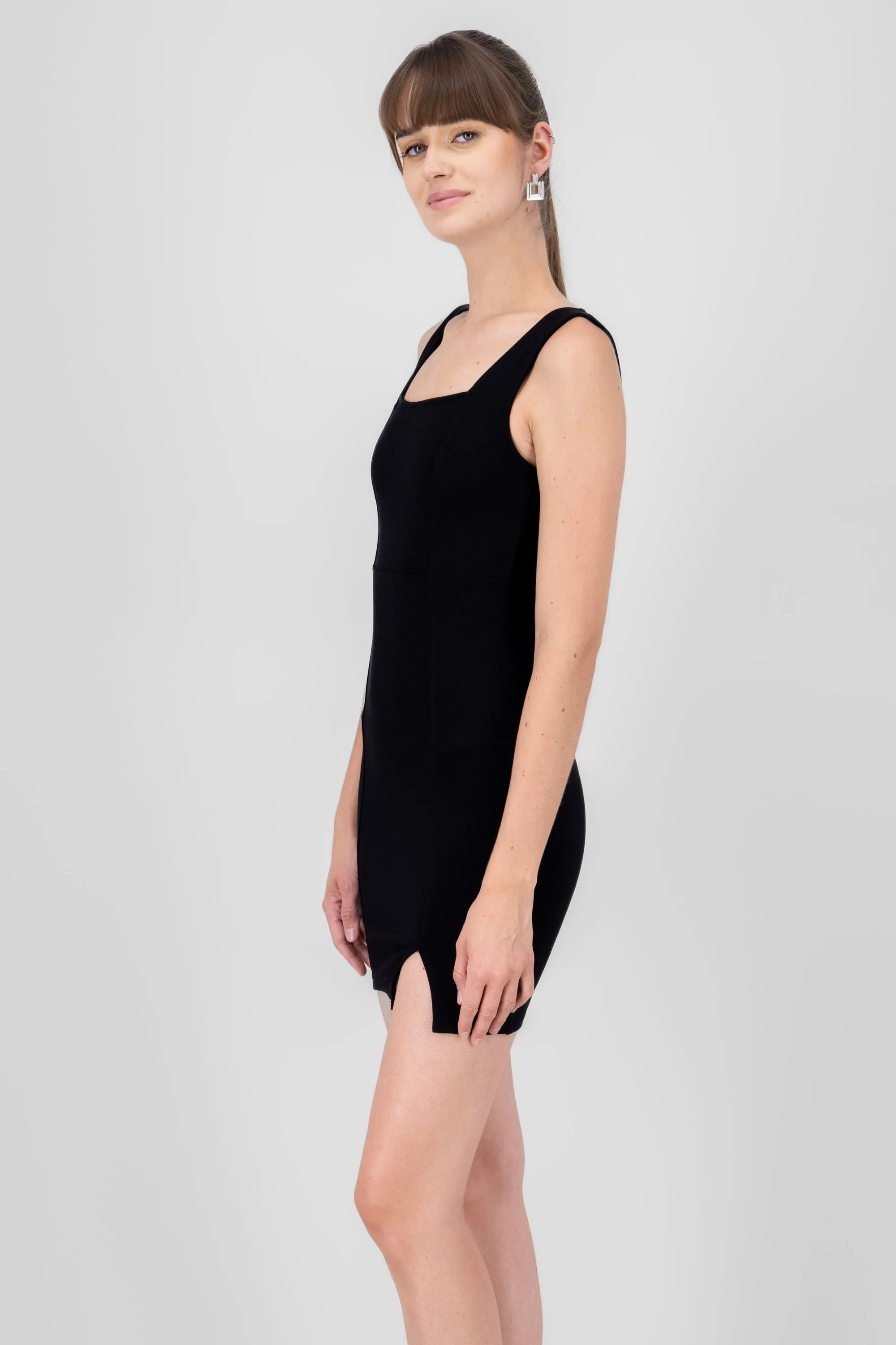 Vestido mini escote cuadrado sold by Shasa product image thumbnail 3