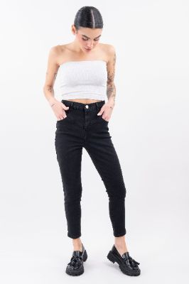 Jeans skinny costuras sold by Shasa