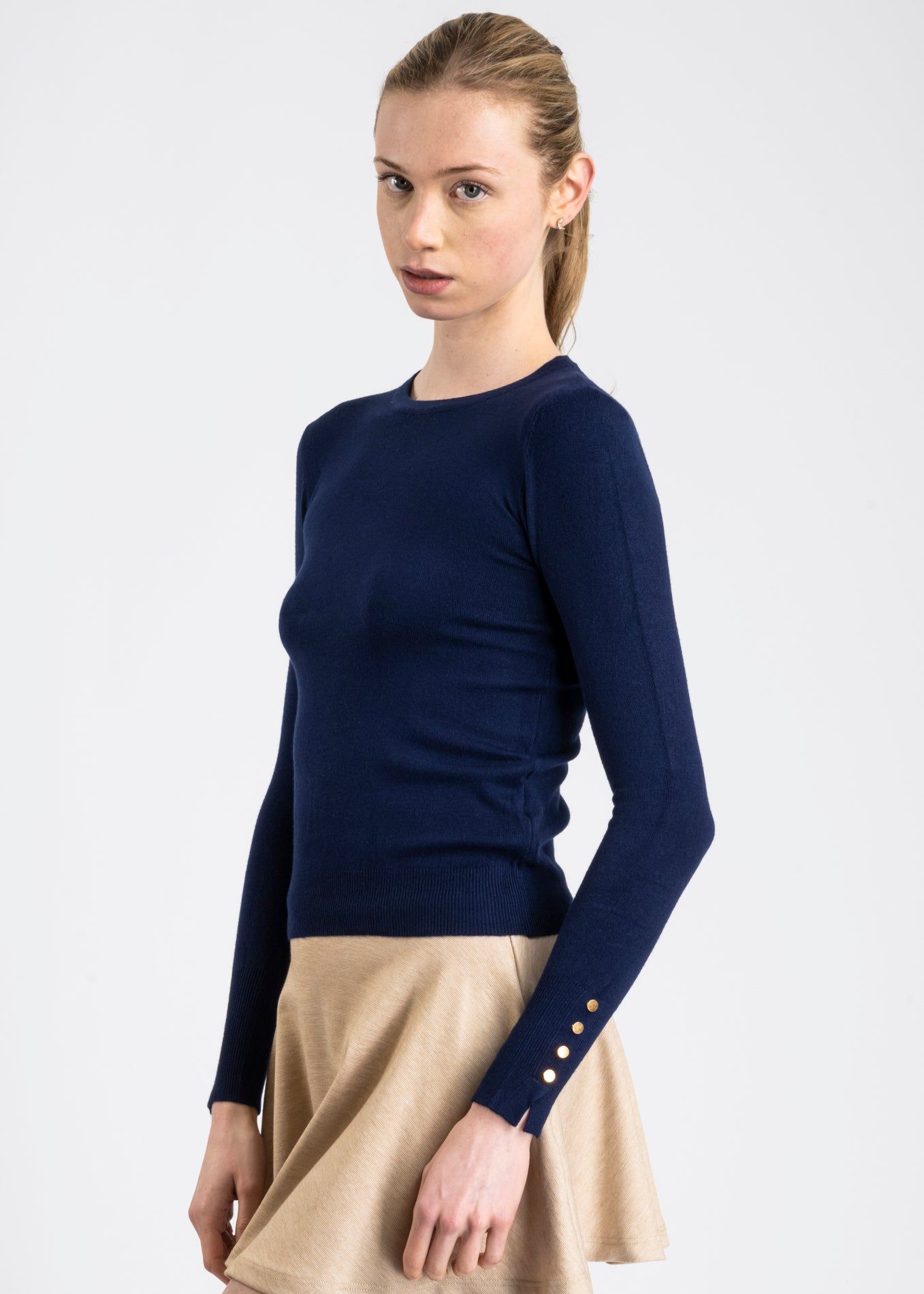 Suéter monocolor manga larga sold by Shasa product image thumbnail 3