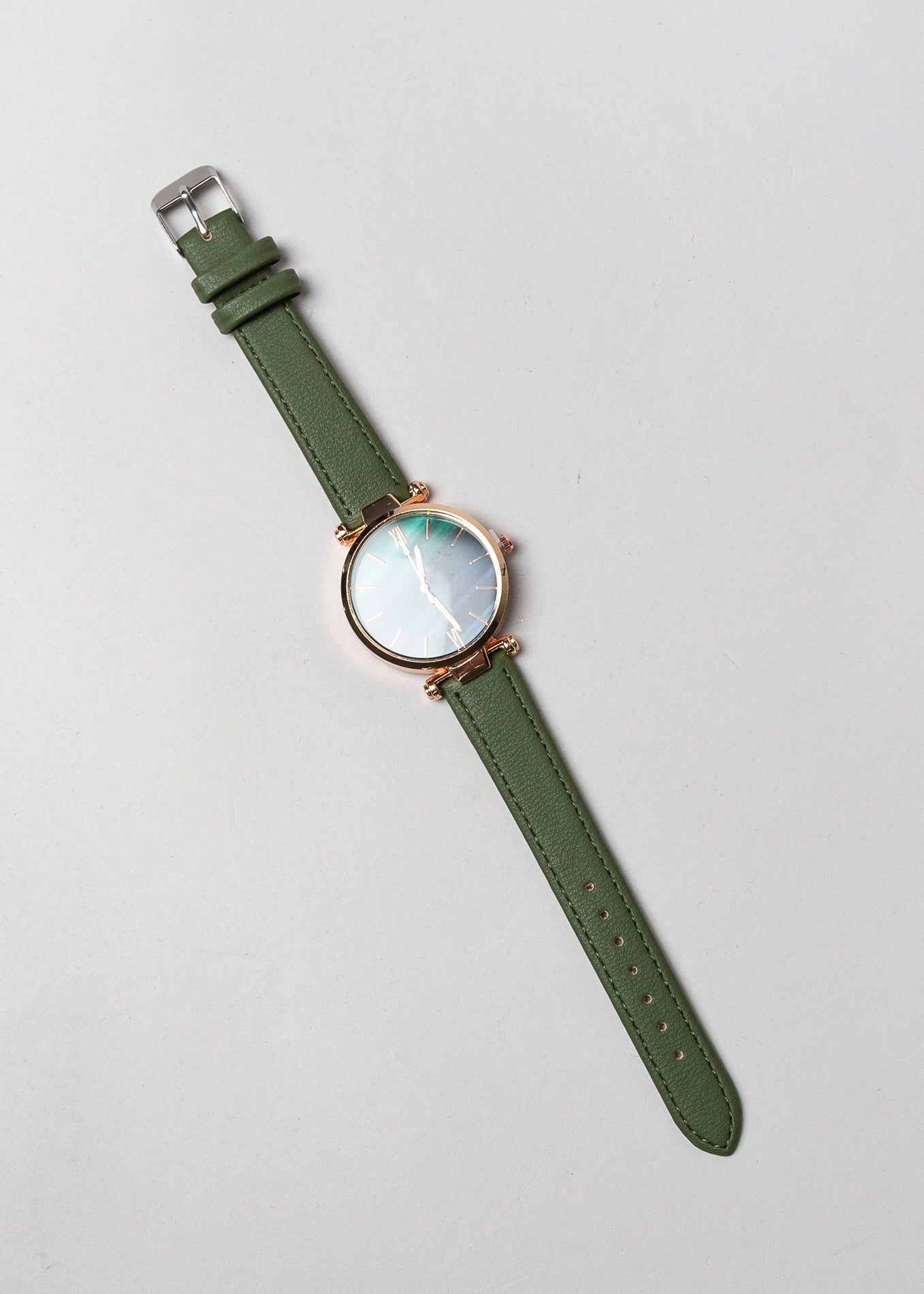 Reloj correa efecto piel sold by Shasa