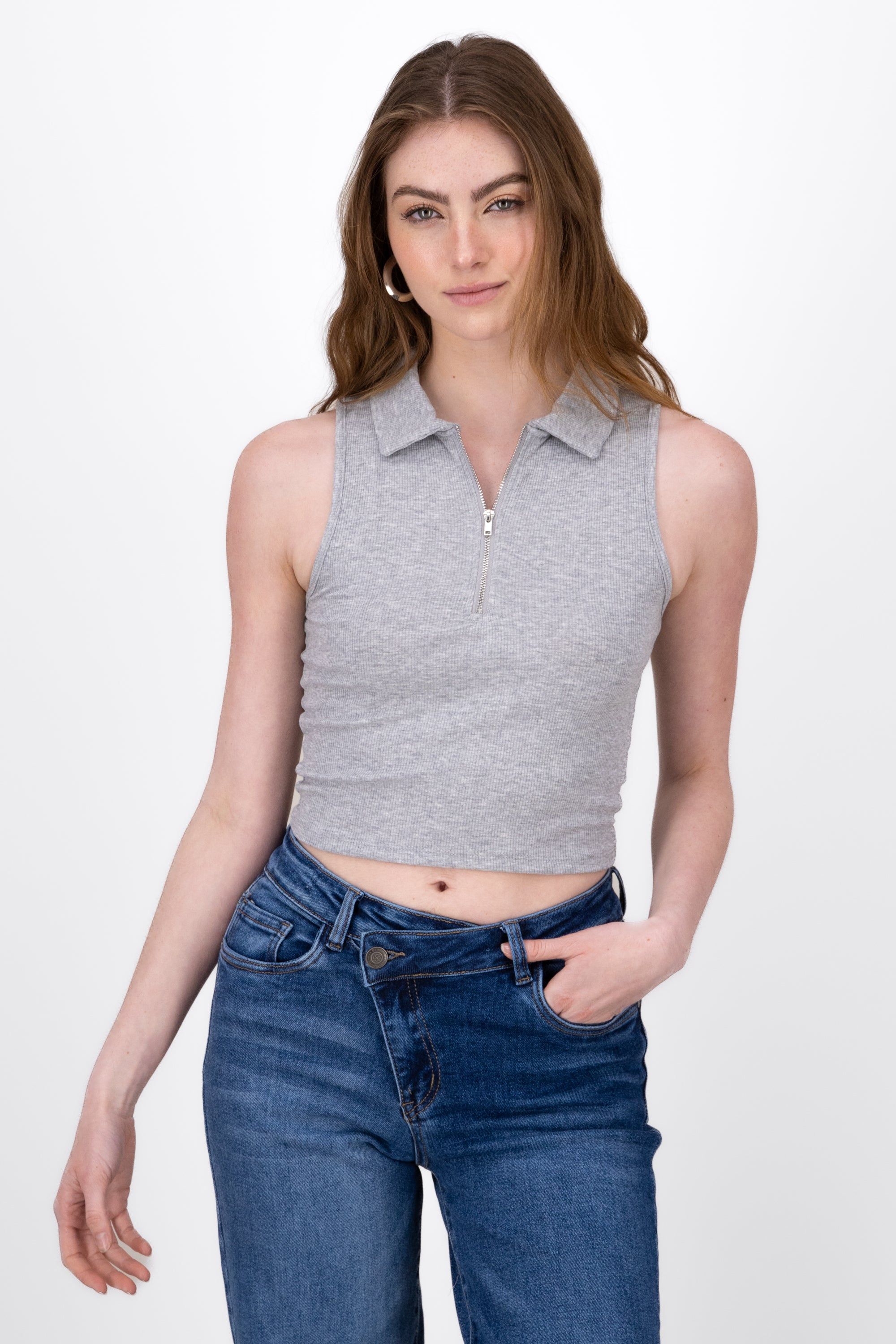 Top De Acanalado Sin Mangas Con Cierre sold by Shasa product image thumbnail 2