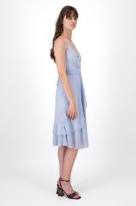 Vestido Tirantes Detalle Olanes sold by Shasa