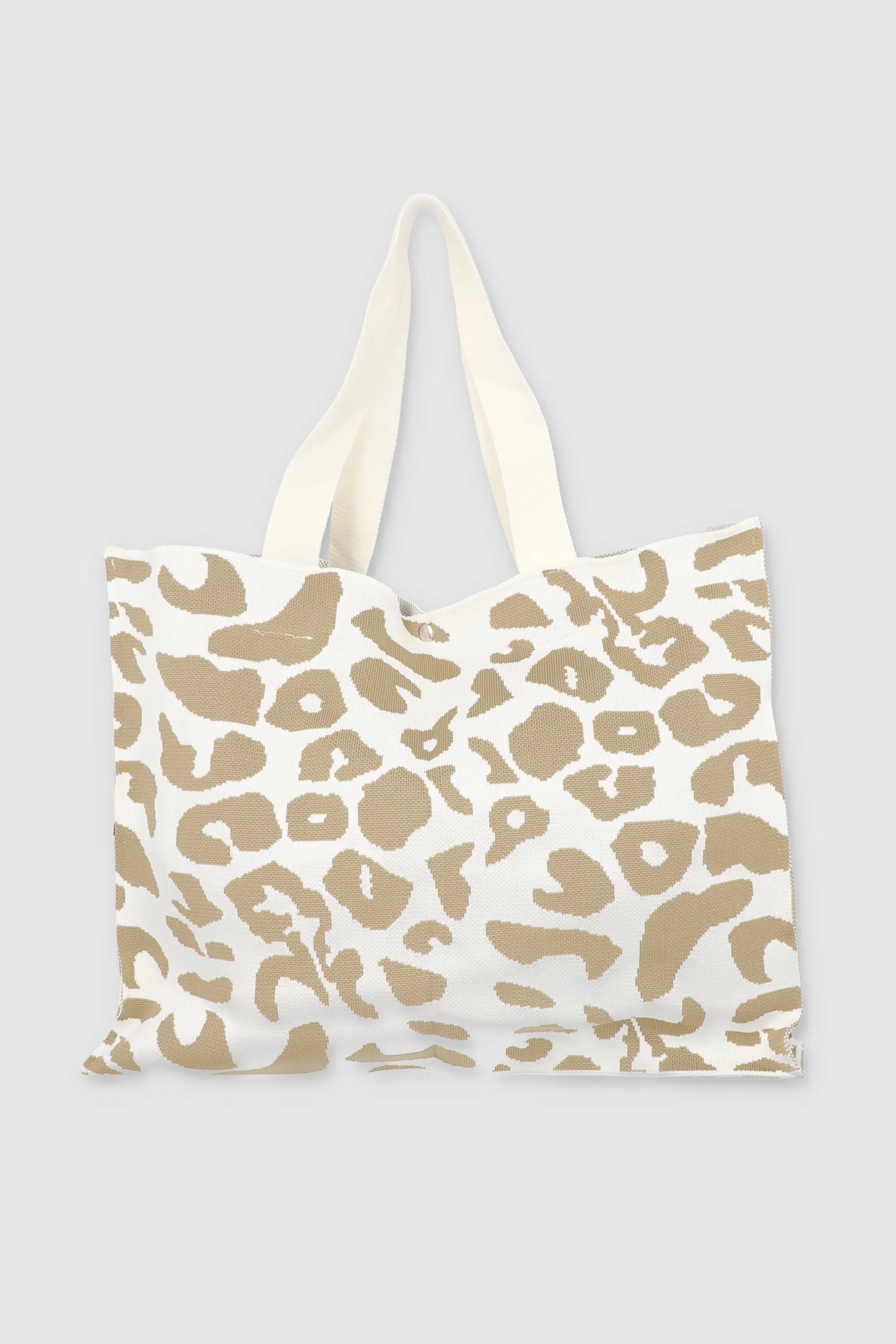 Tote tejida animal print sold by Shasa
