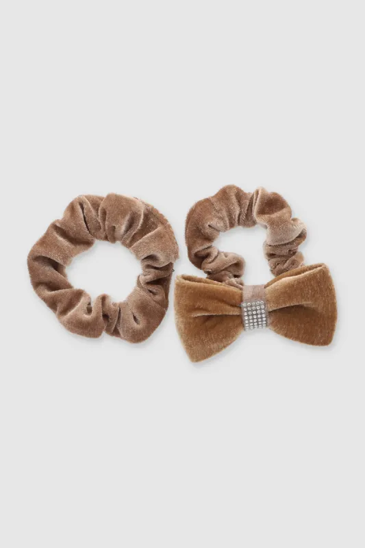 Set 2 scrunchie tercipelo brillos sold by Shasa