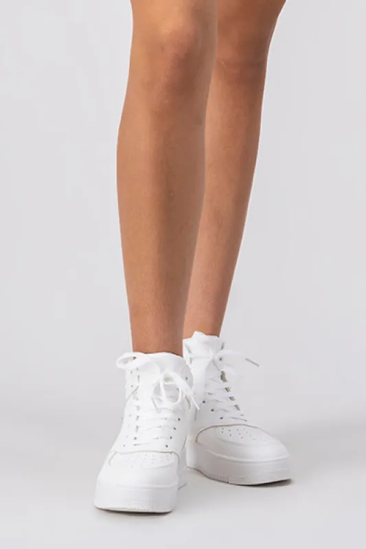 Tenis retro botín plataforma sold by Shasa