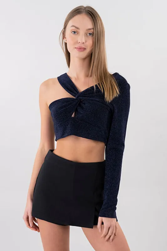 Top escote asimétrico sold by Shasa