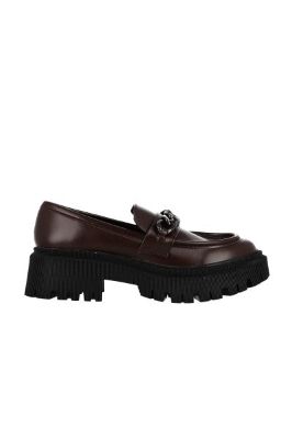 Loafers chunky monocolor cadena sold by Shasa