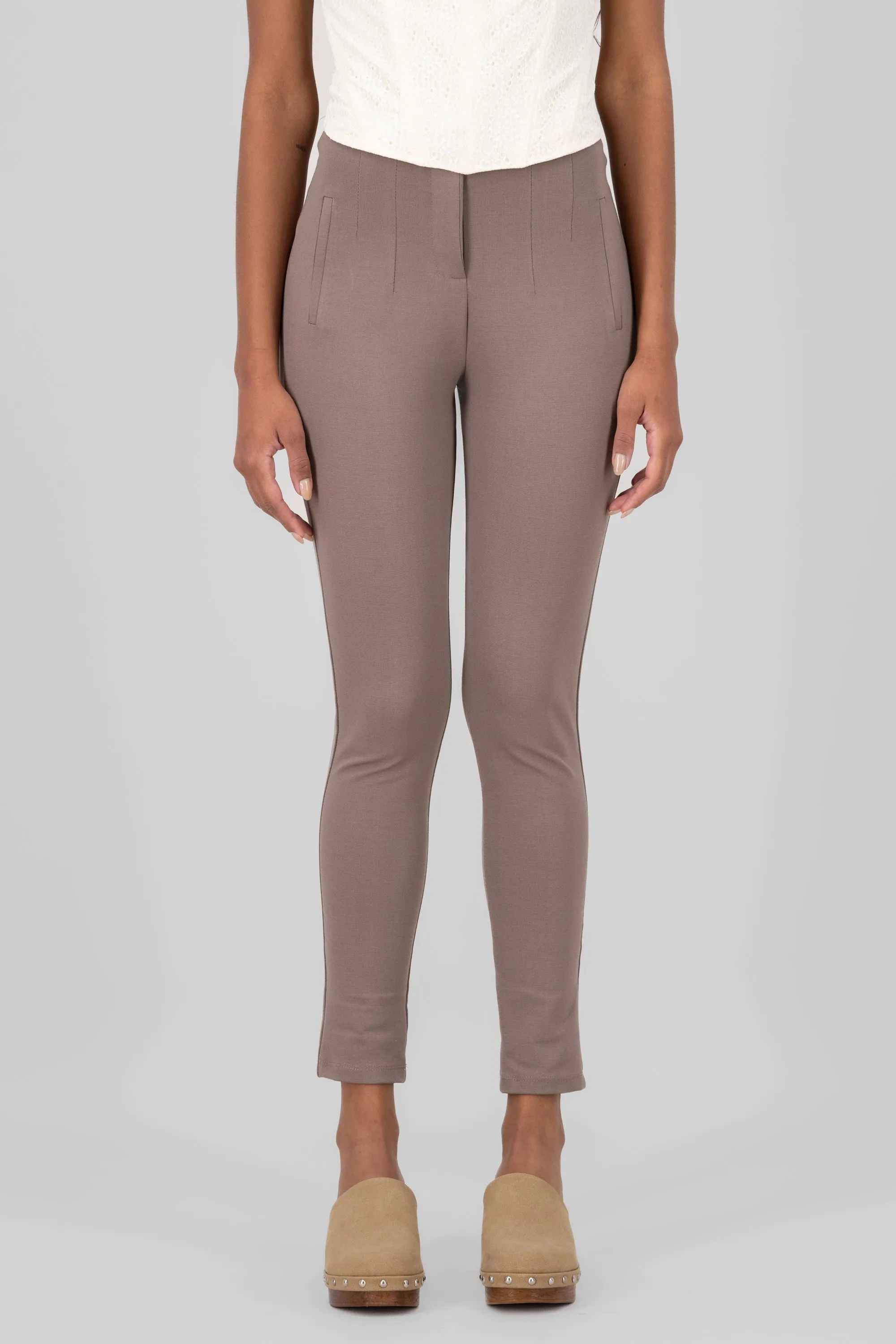 Pantalón Skinny Cintura Alta Pinzas sold by Shasa product image thumbnail 2