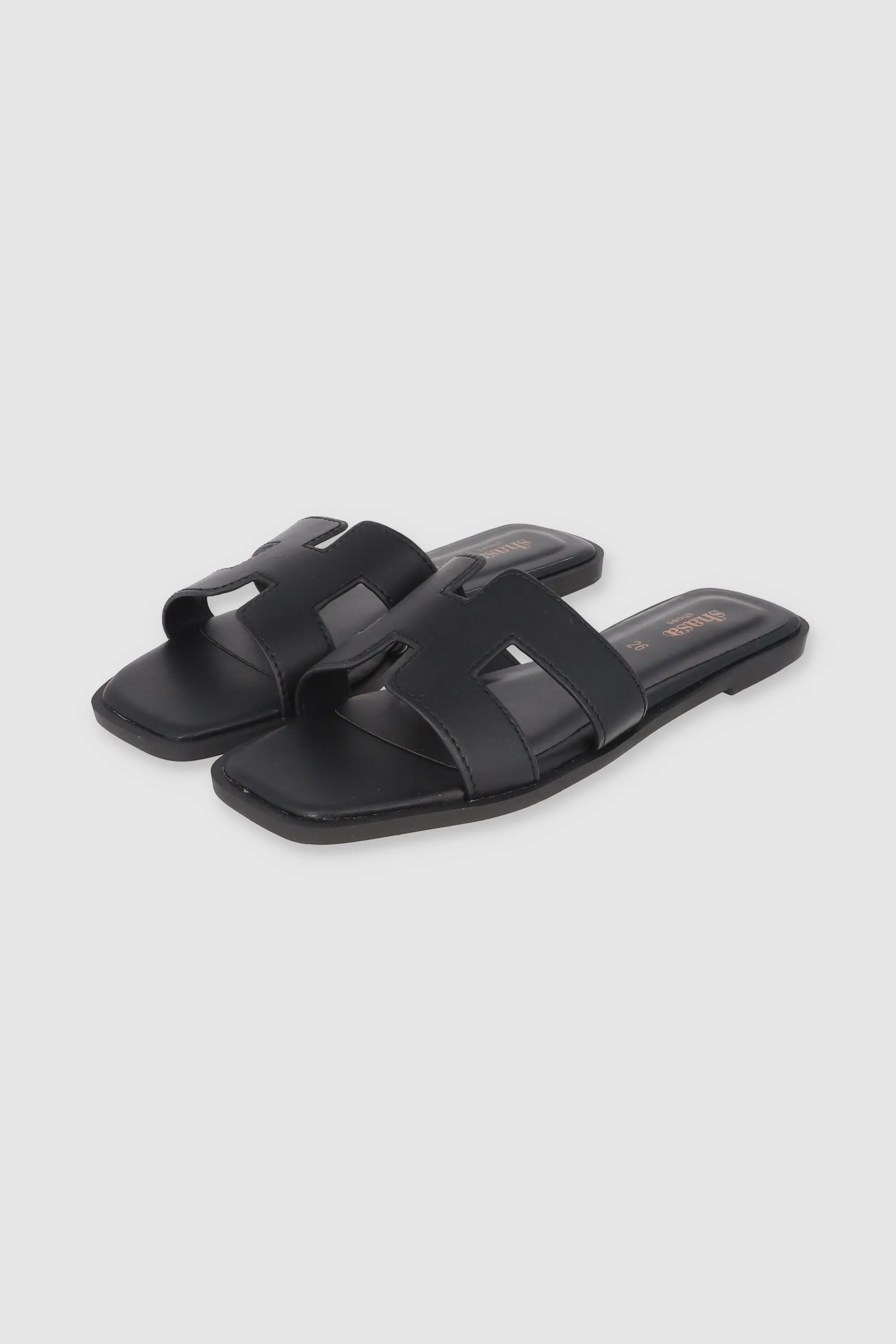 Sandalia Sencilla Tiras Greca sold by Shasa