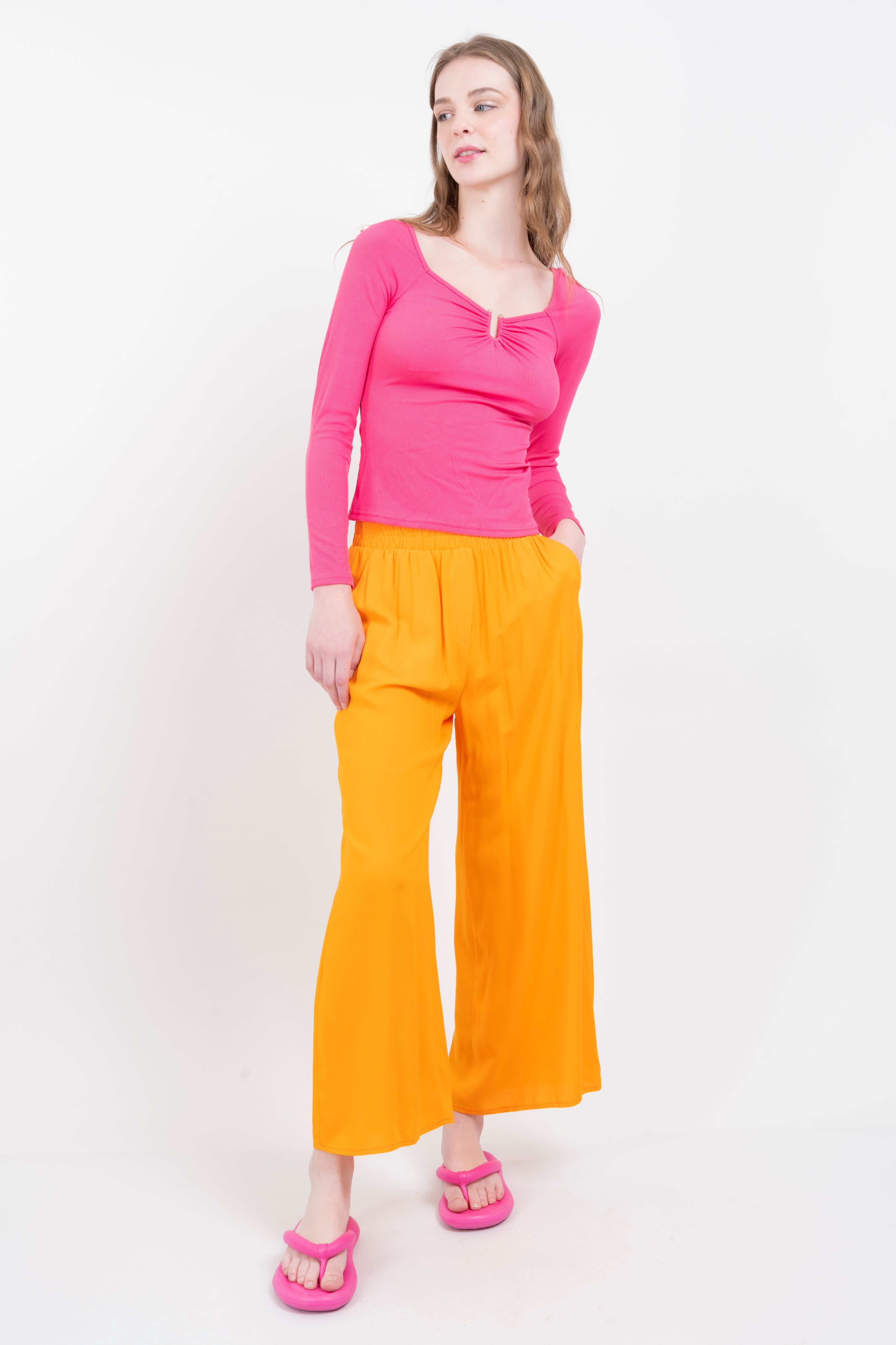 Pantalón wide leg cintura alta fruncida sold by Shasa product image thumbnail 2