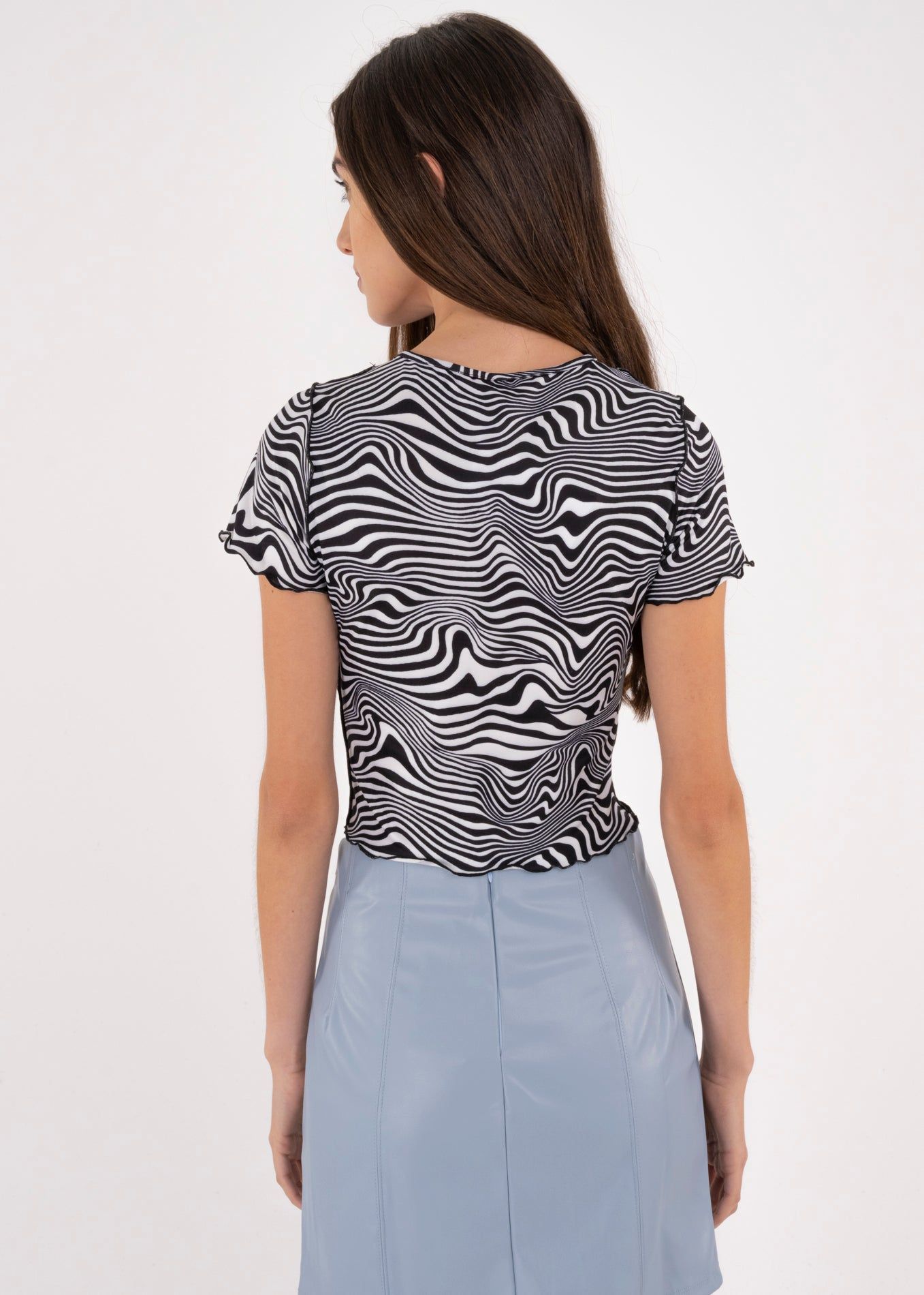 Top stretch manga corta estampado ondas sold by Shasa product image thumbnail 4