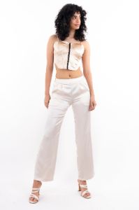 Pantalón recto satín liso sold by Shasa