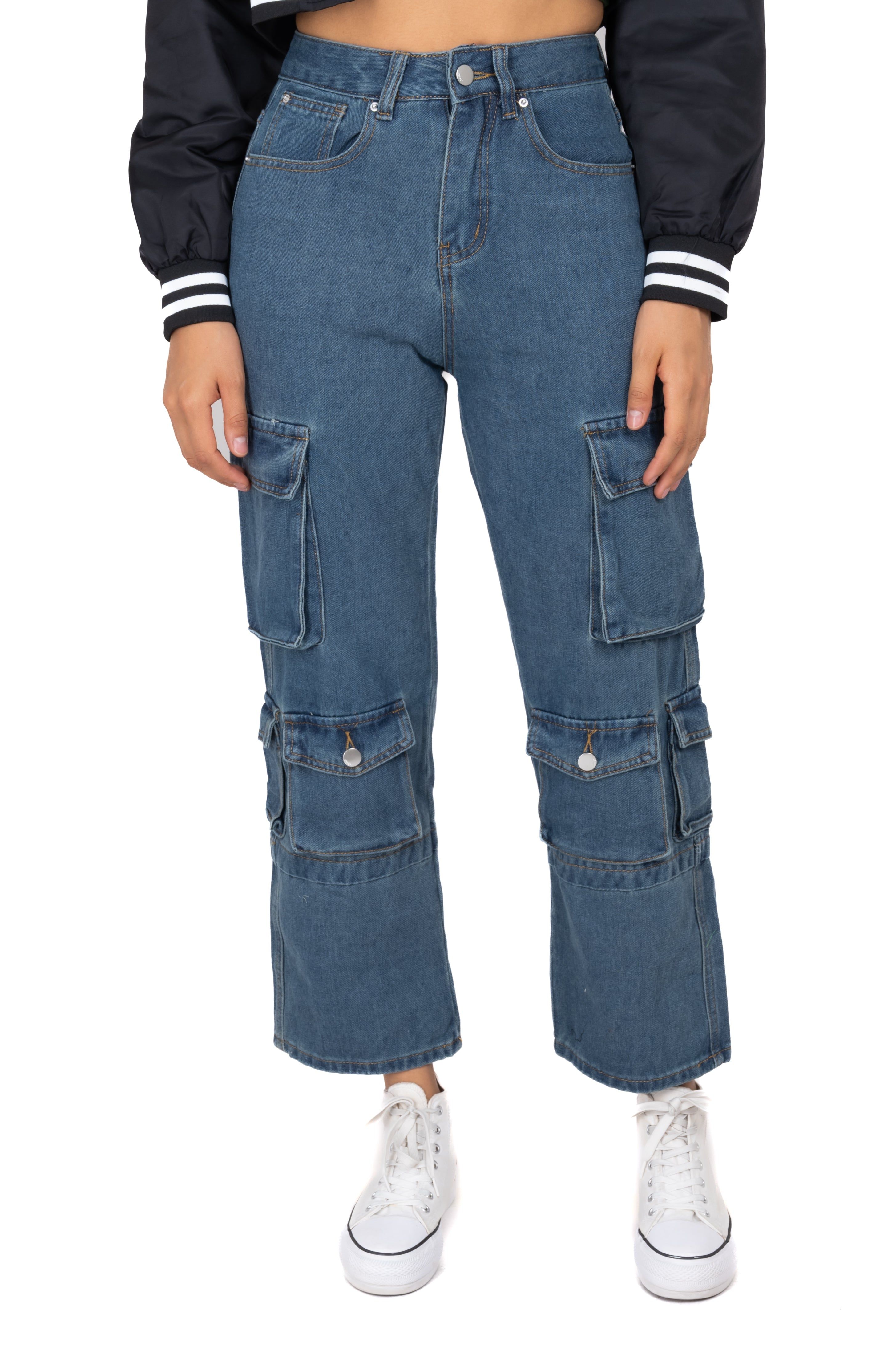 Jeans rectos cargo lisos sold by Shasa