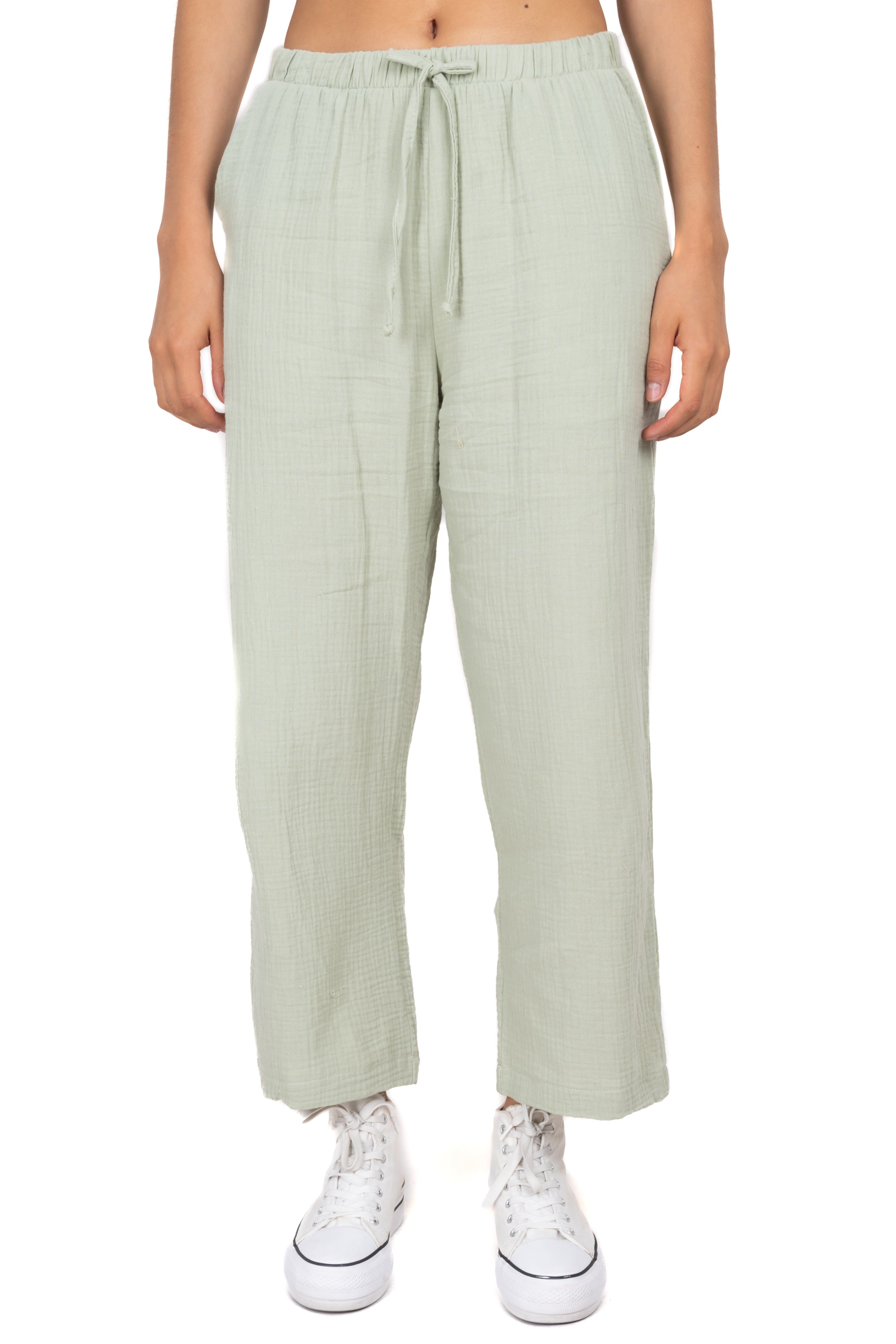 Pantalón amplio texturizado cintura elástica sold by Shasa