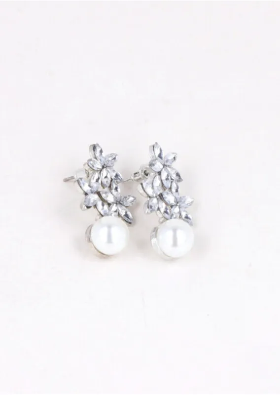 Aretes Flores Cristal Perla sold by Shasa