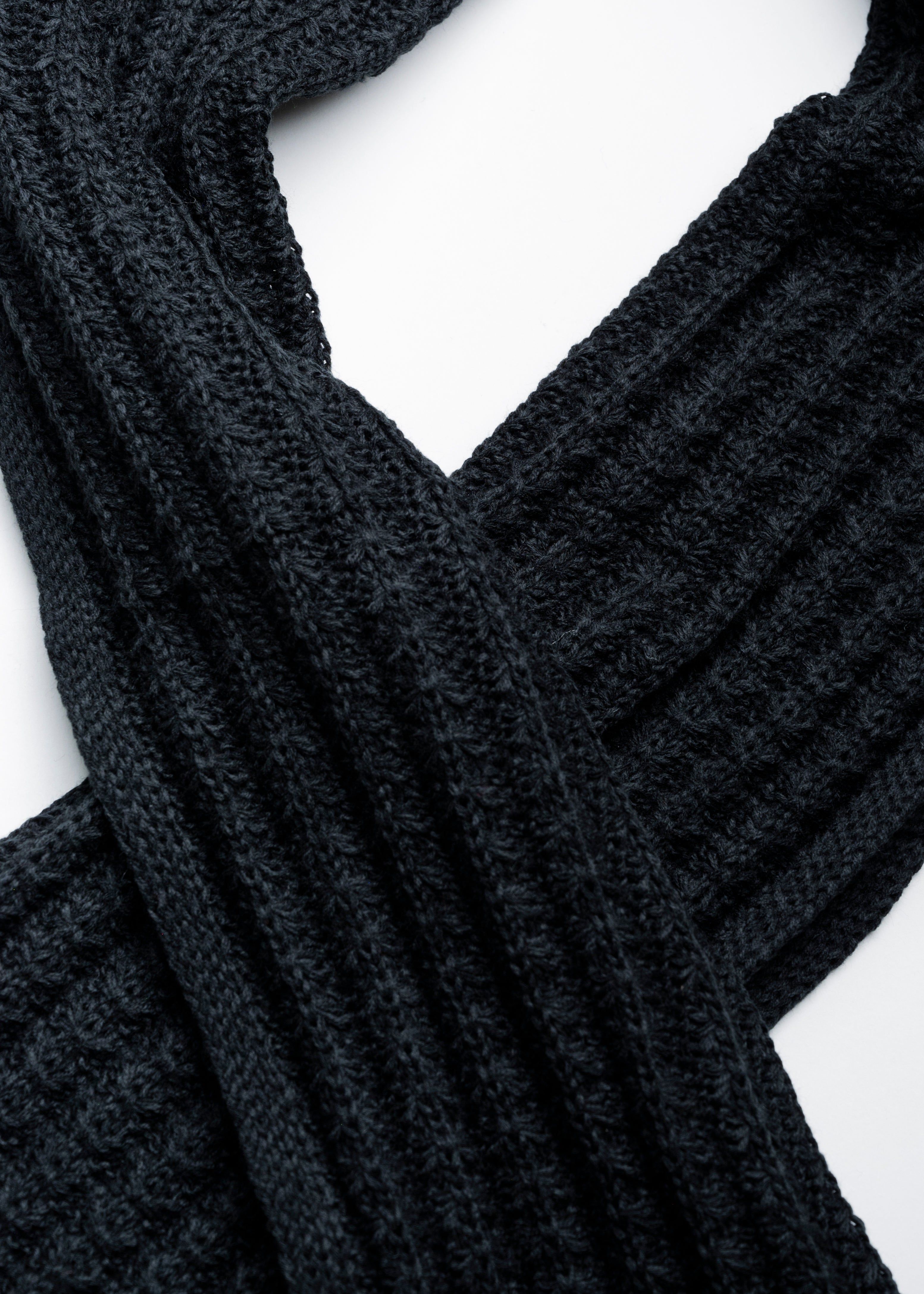 Bufanda tejida sold by Shasa product image thumbnail 4