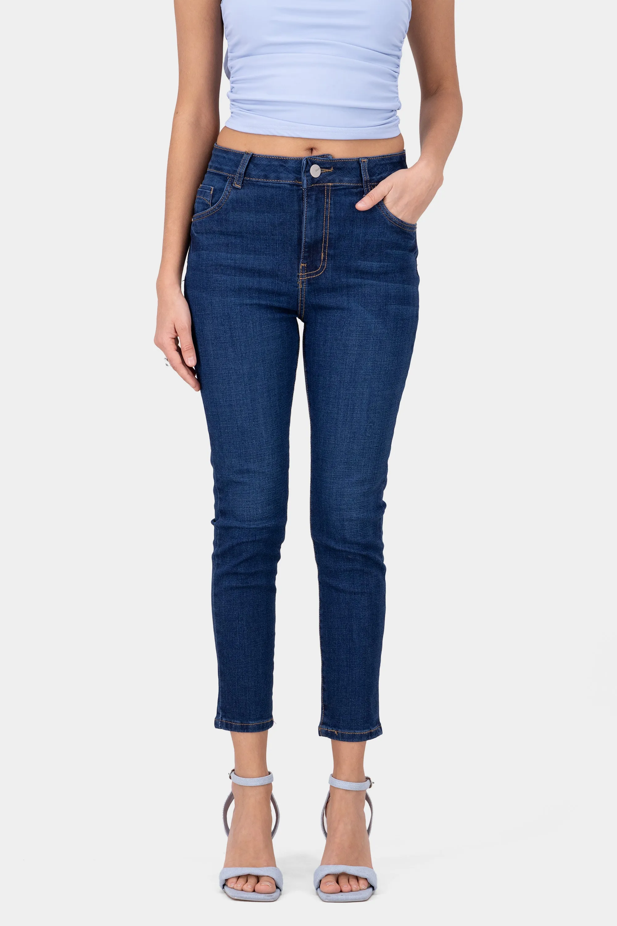 Jeans skinny cintura media sold by Shasa product image thumbnail 2