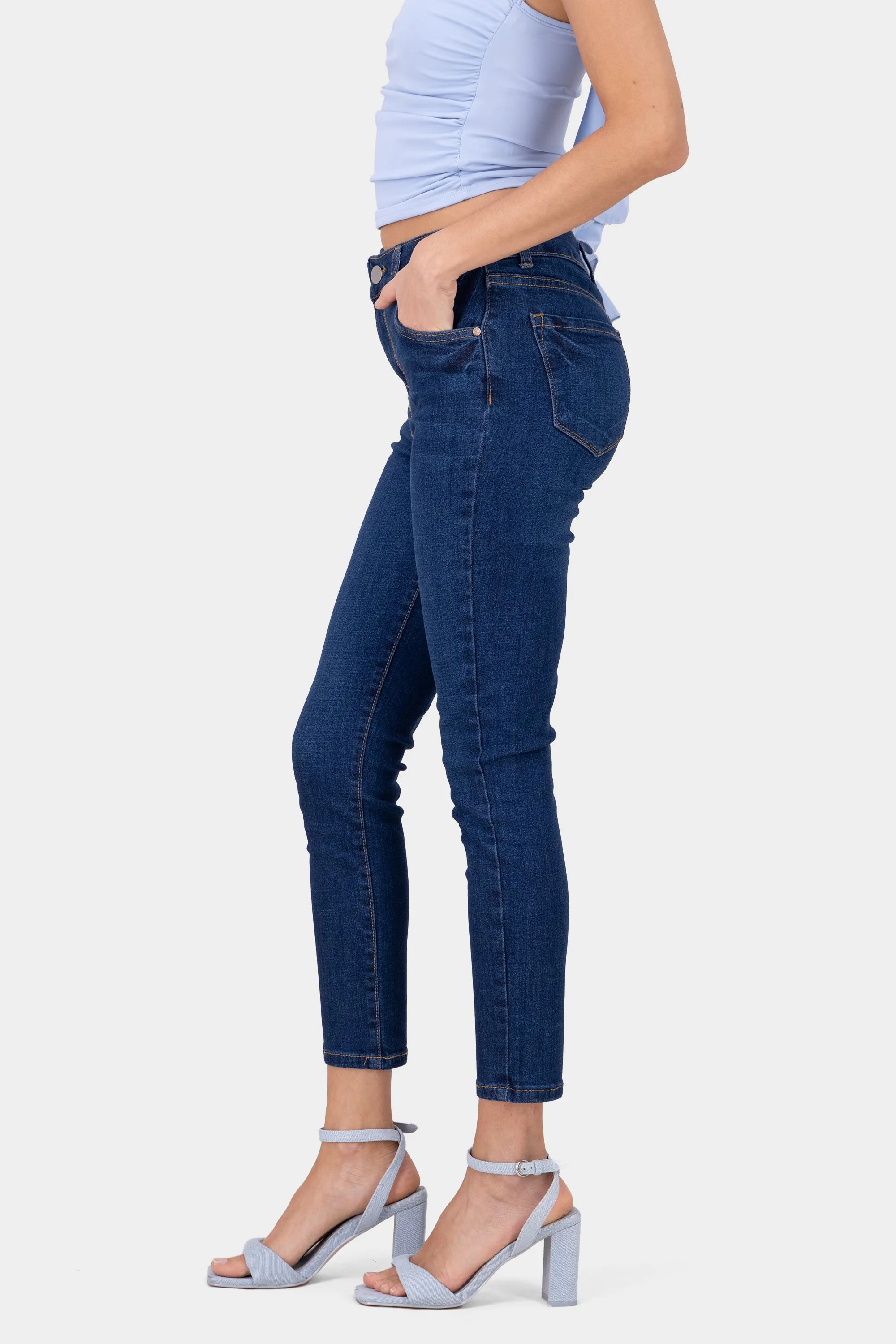 Jeans skinny cintura media sold by Shasa product image thumbnail 3