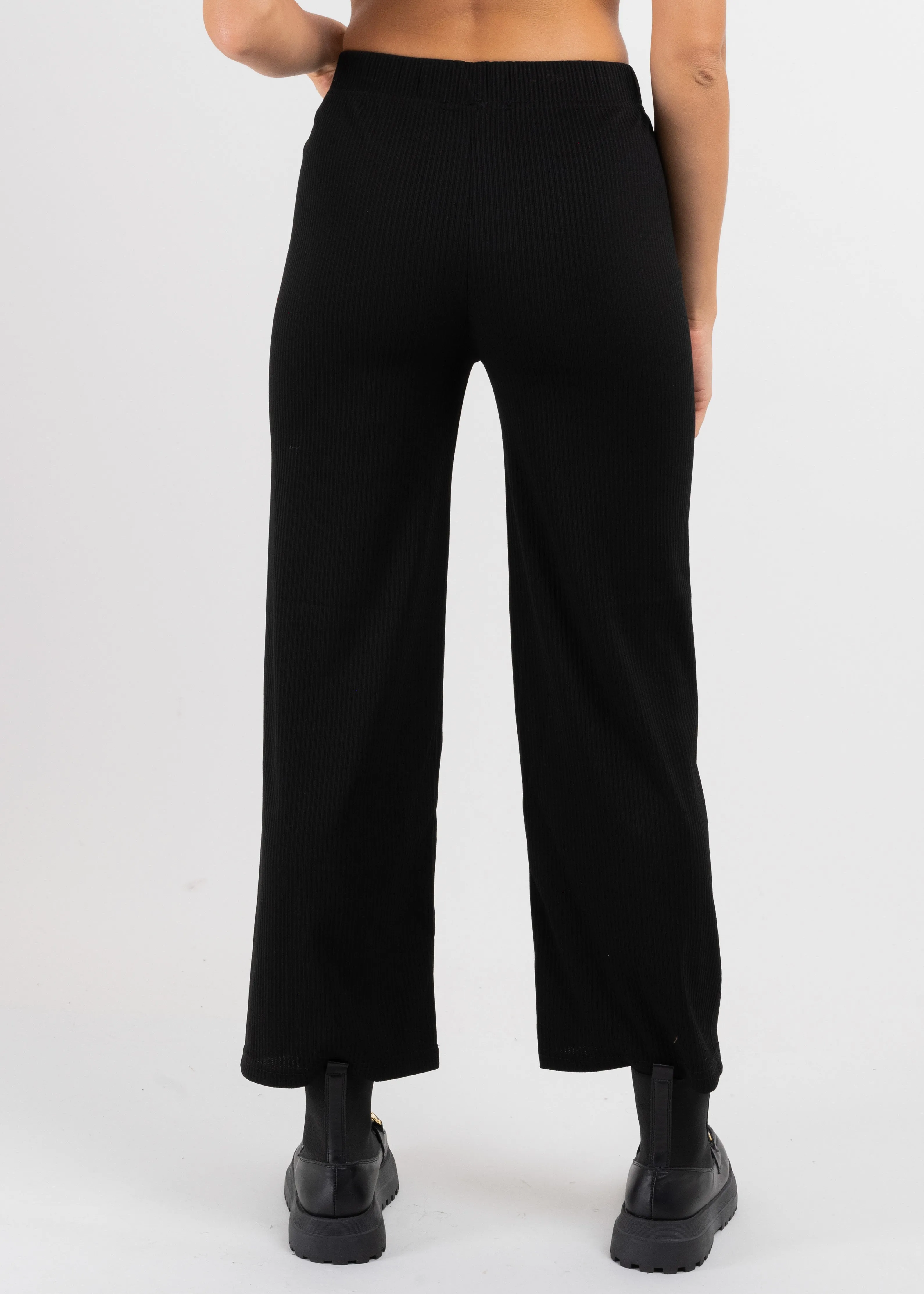 Pantalón wide leg acanalado sold by Shasa product image thumbnail 4