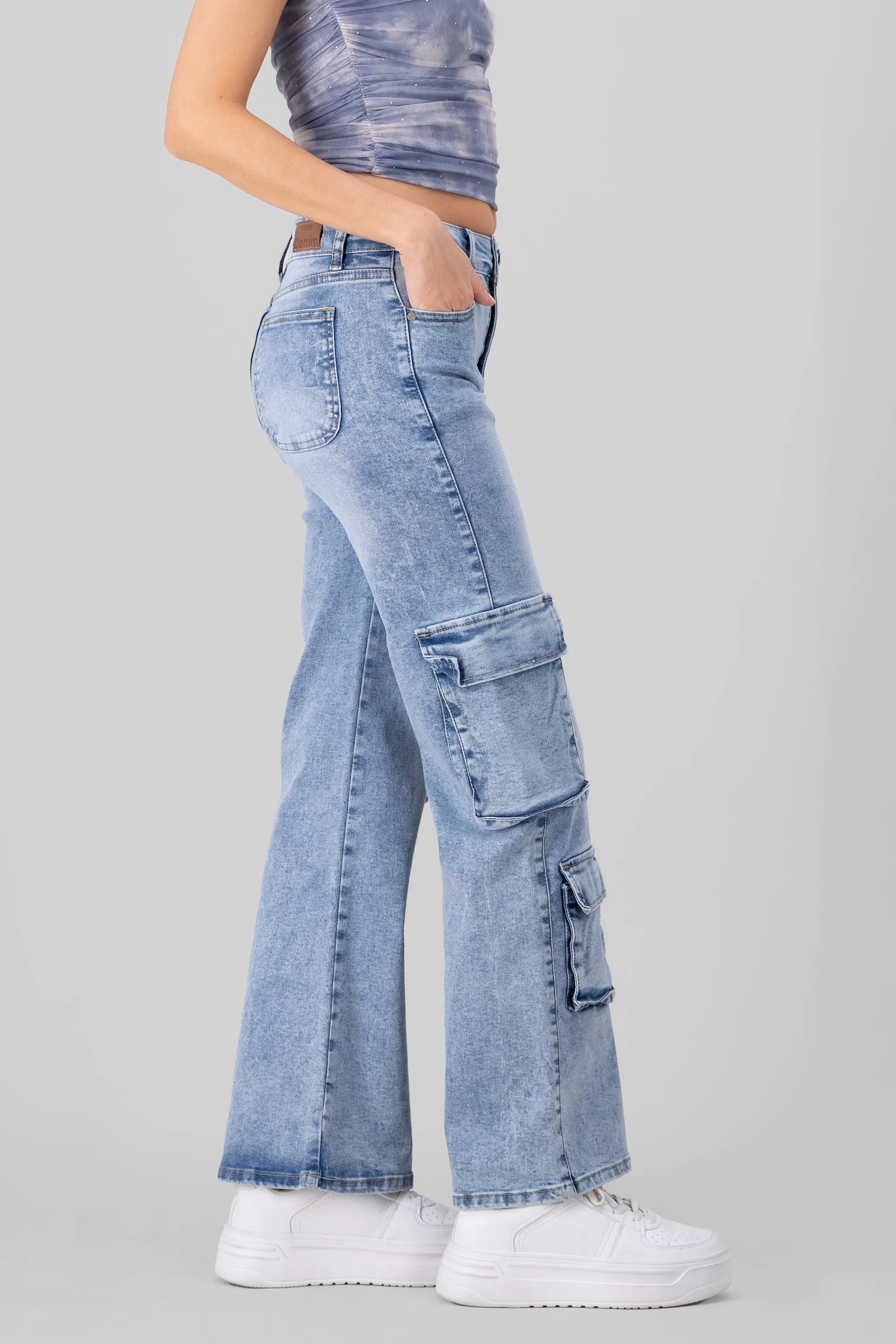 Jeans cargo 4 bolsas asimétrico sold by Shasa product image thumbnail 3