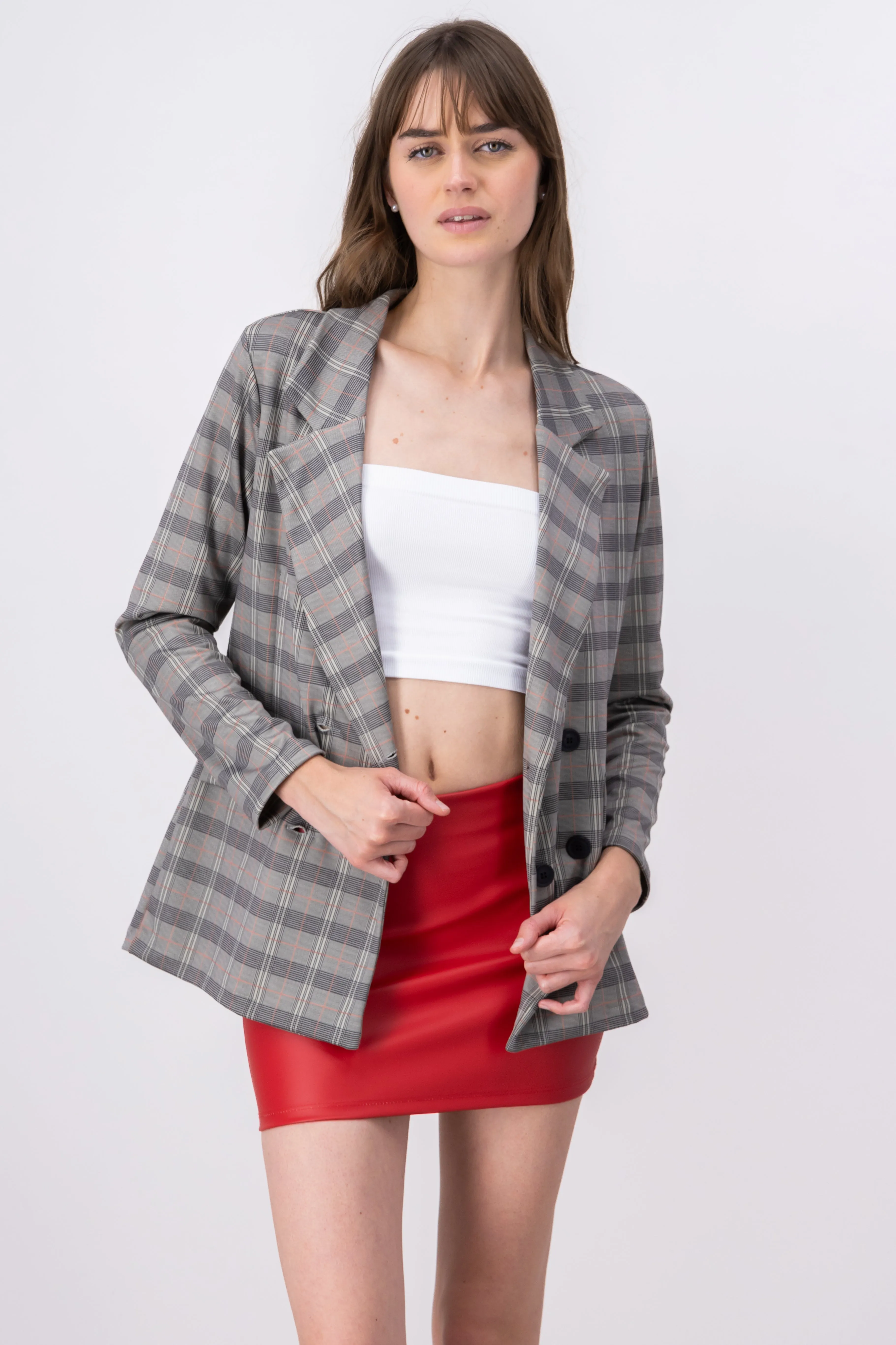 Saco largo cuadros botones sold by Shasa