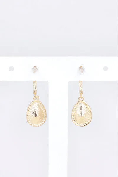 Aretes Largos Brillos sold by Shasa product image thumbnail 2