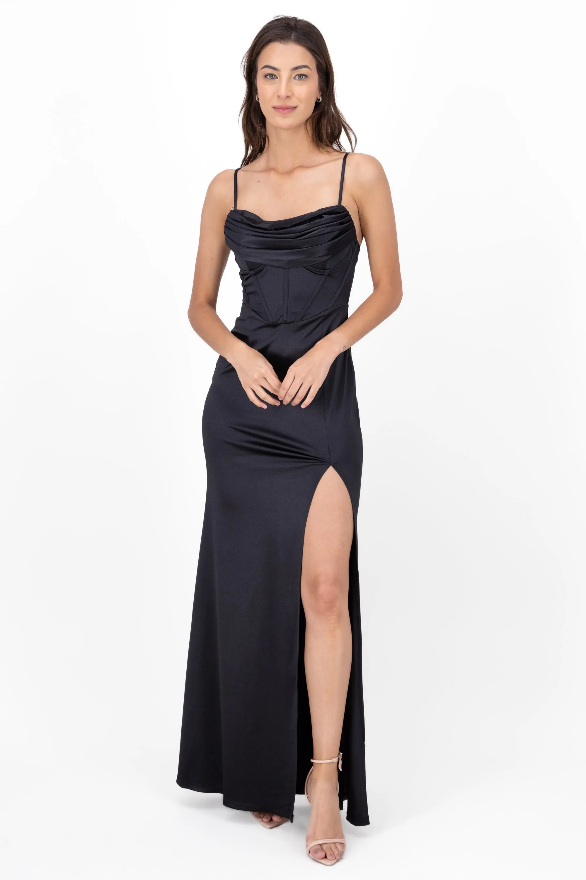 Vestido maxi escote cascada sold by Shasa