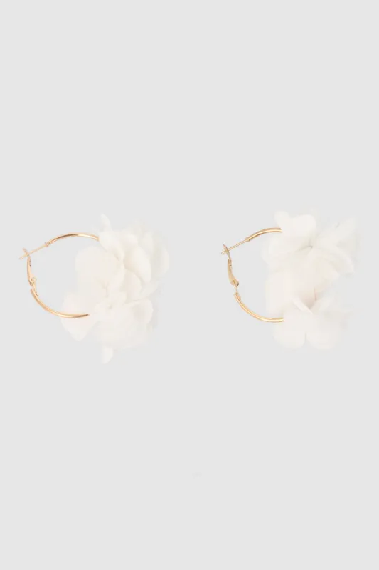 ARRACADAS FLOR TELA COLOR sold by Shasa