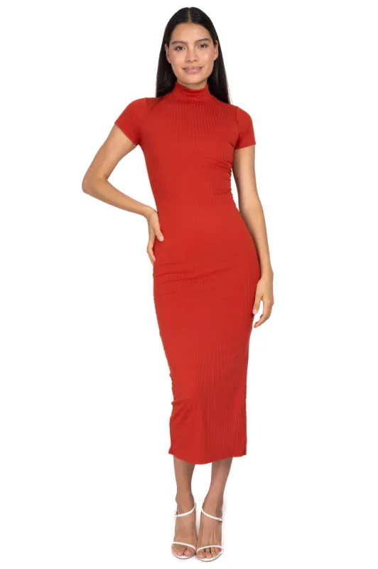 Vestido midi acanalado abertura sold by Shasa