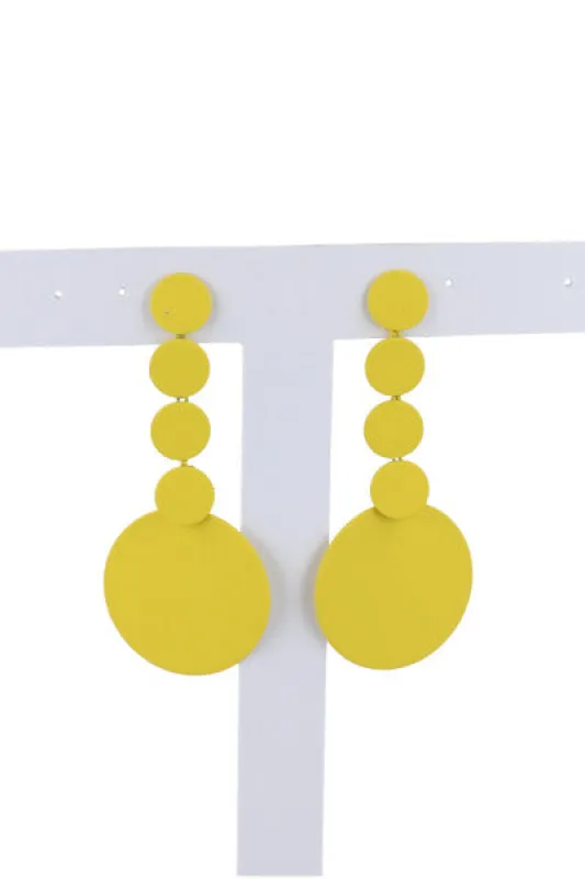 Aretes colgantes circulares sold by Shasa