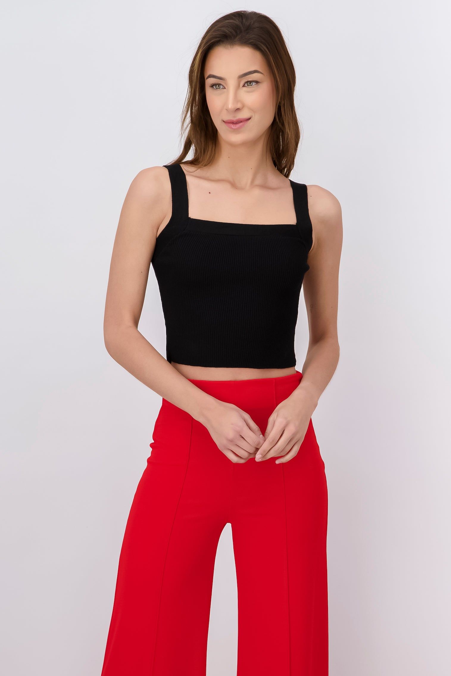 Top tejido tirantes anchos sold by Shasa