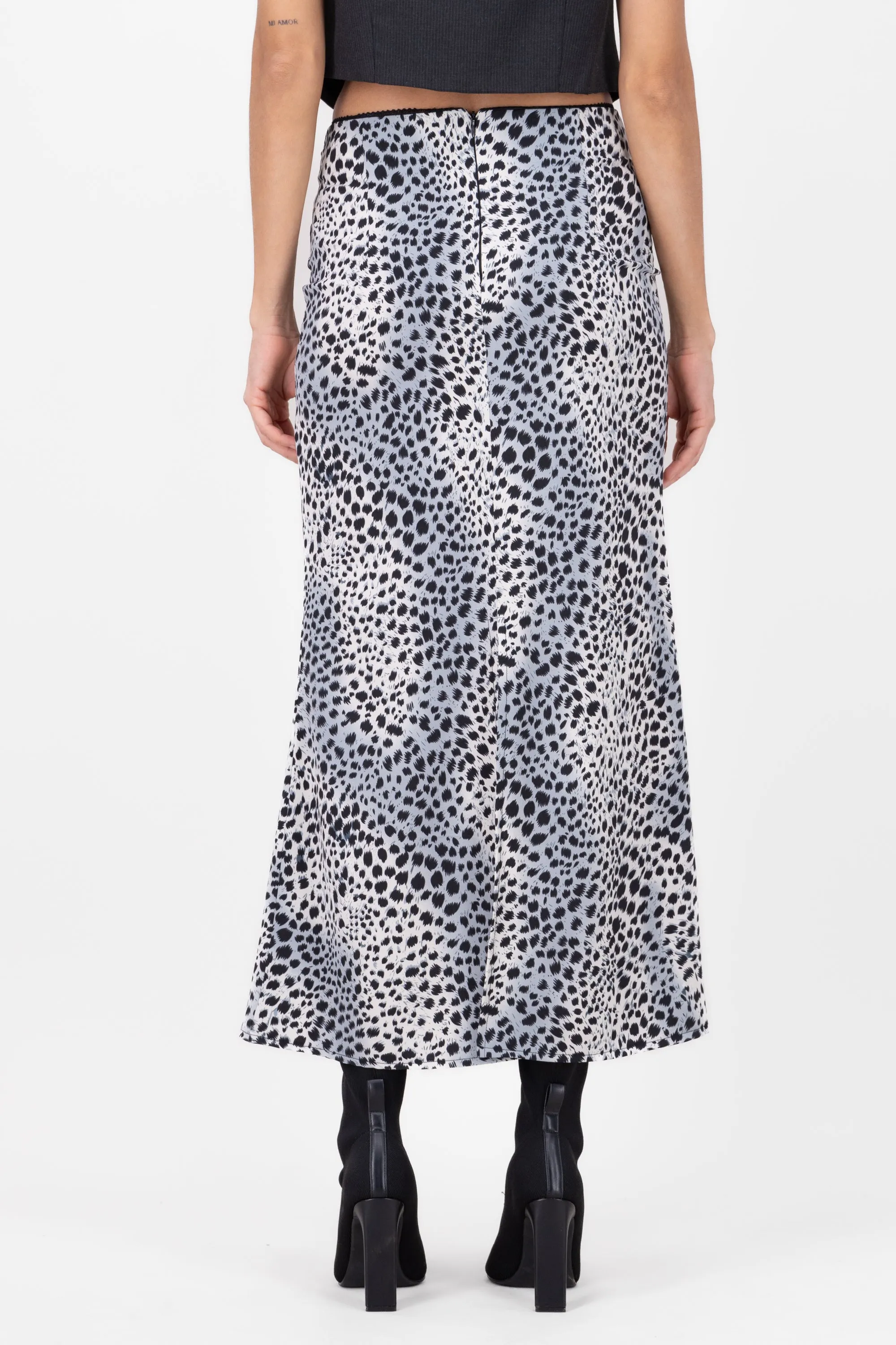 Falda maxi estampado animal print satin Hypsters sold by Shasa product image thumbnail 4