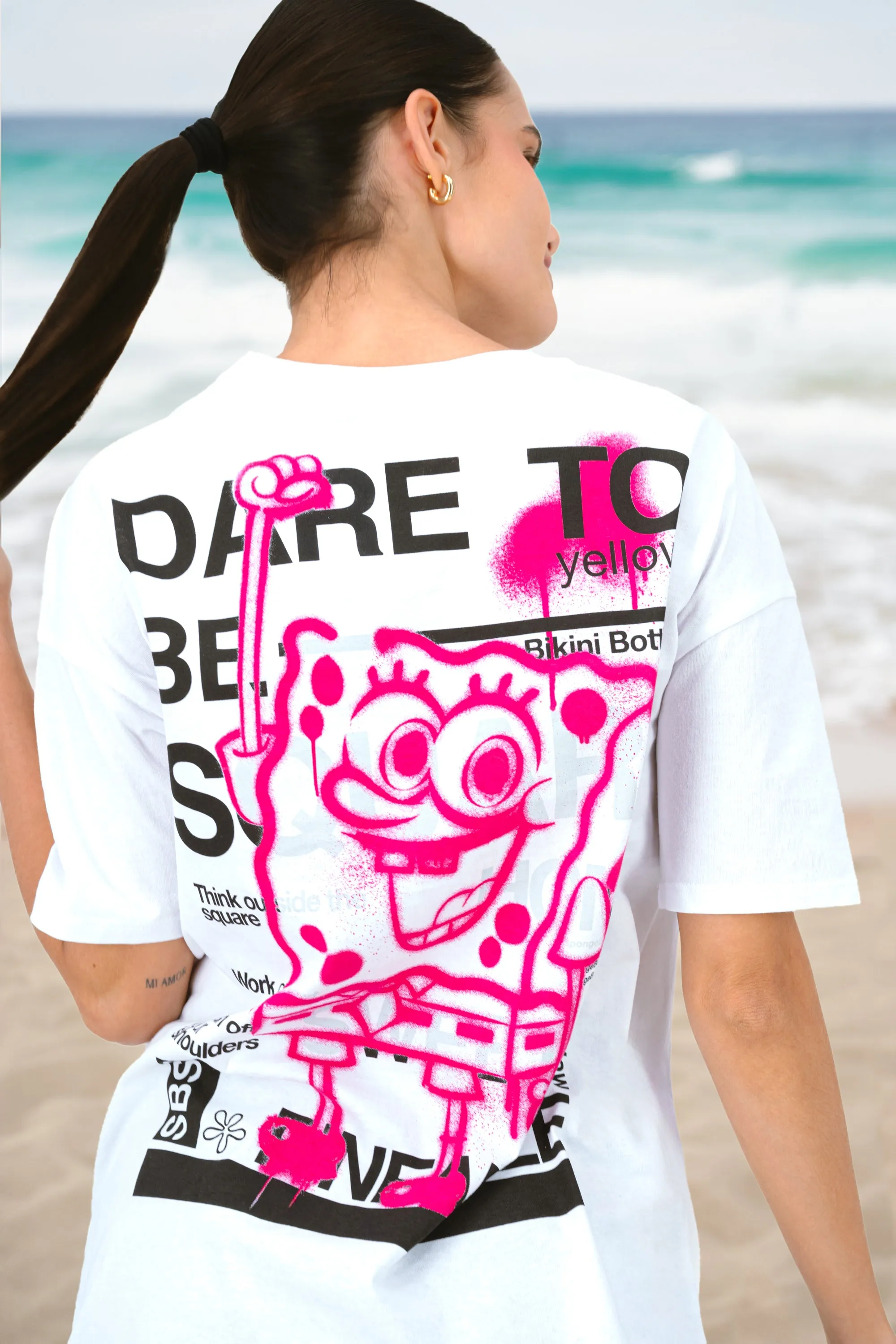 playera over bob grafiti sold by Shasa