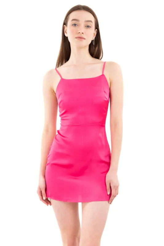 Vestido mini tirantes satín sold by Shasa
