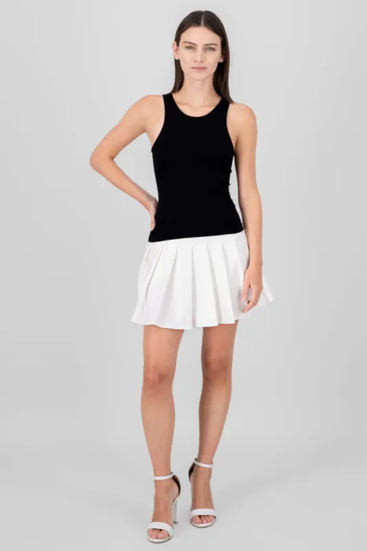 Minifalda tableada con bolsas y short sold by Shasa