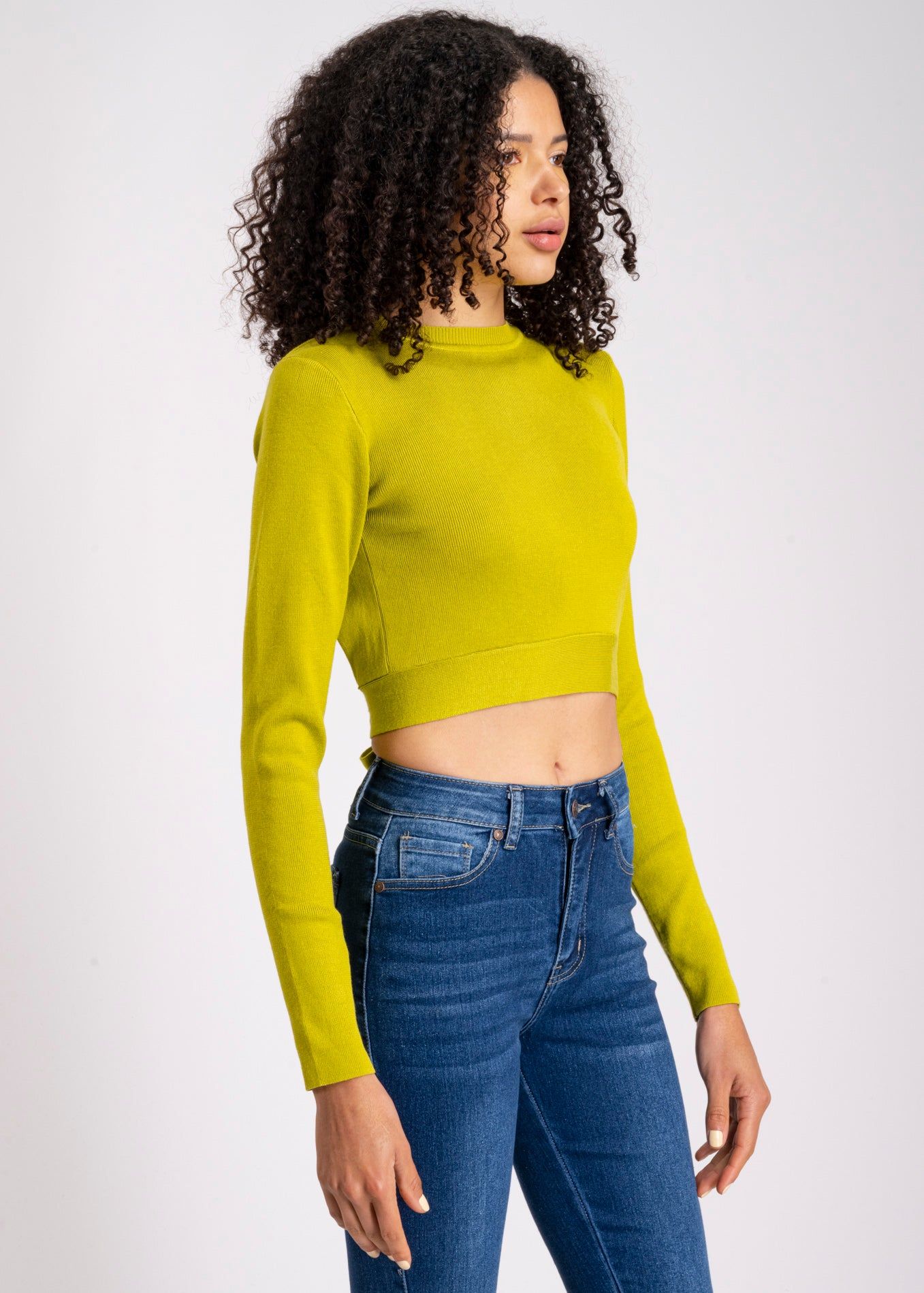 Suéter crop escote espalda detalle cinta sold by Shasa product image thumbnail 3