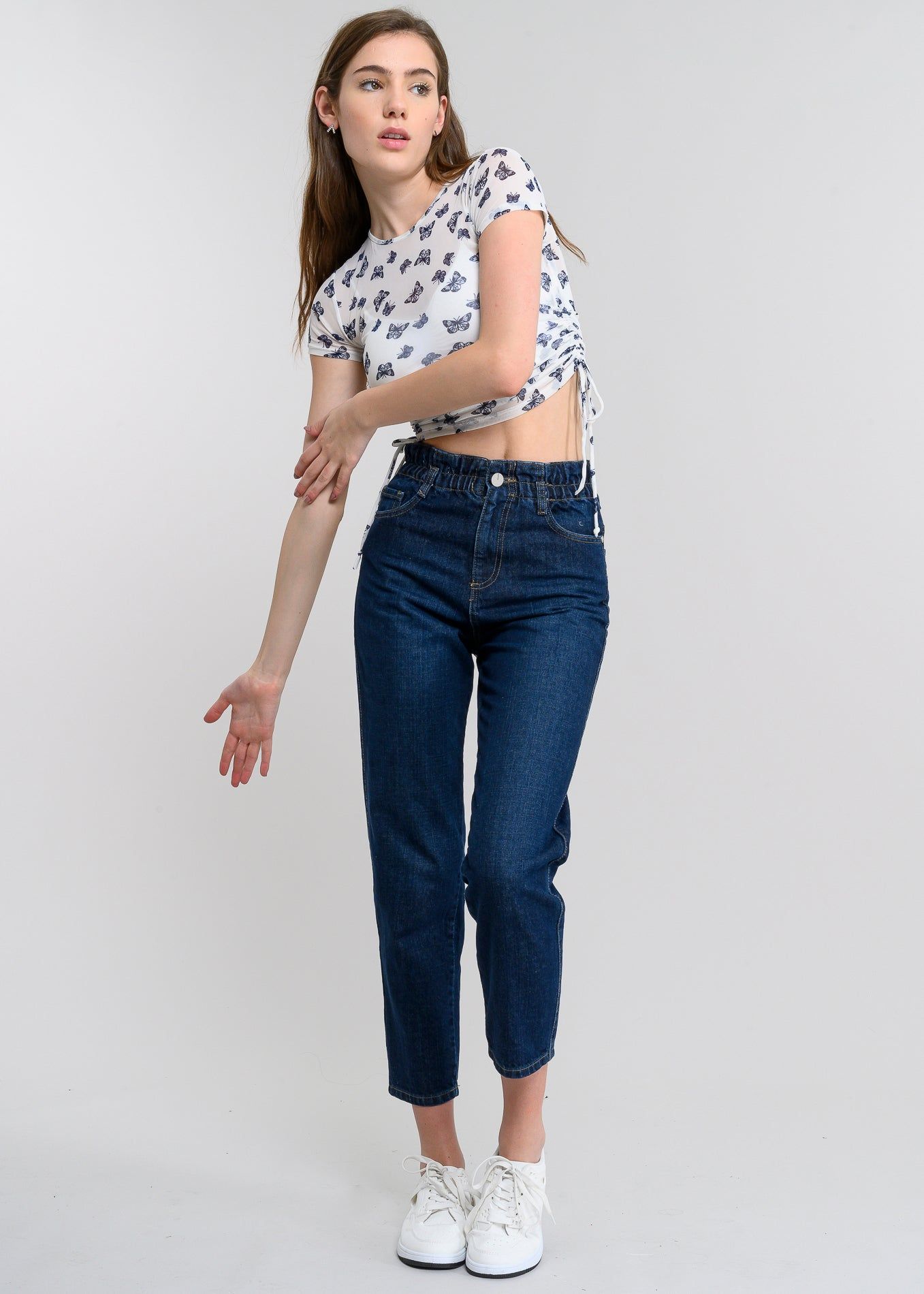 Jeans paper bag cintura alta sold by Shasa