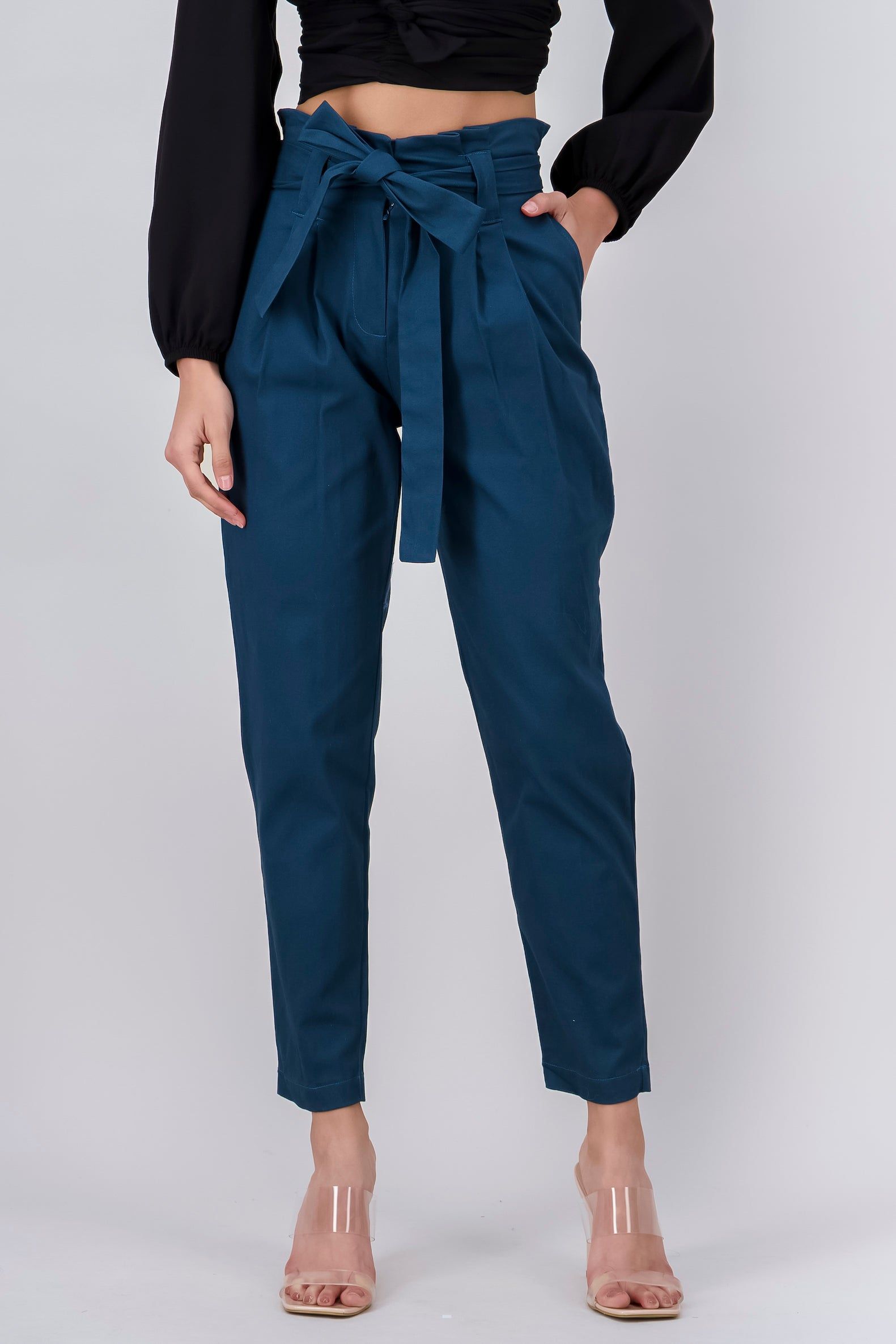 Pantalón paper bag cintura alta cinturón sold by Shasa product image thumbnail 2