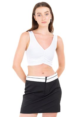 Top crop busto fruncido rib sold by Shasa