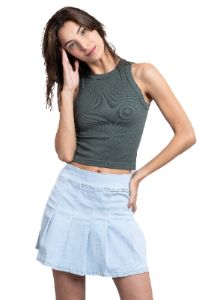 Top liso cuello alto sold by Shasa