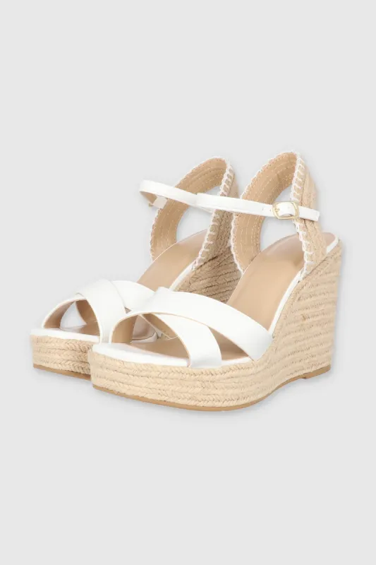 Cuña Tiras Cruzadas Detalle Talon sold by Shasa