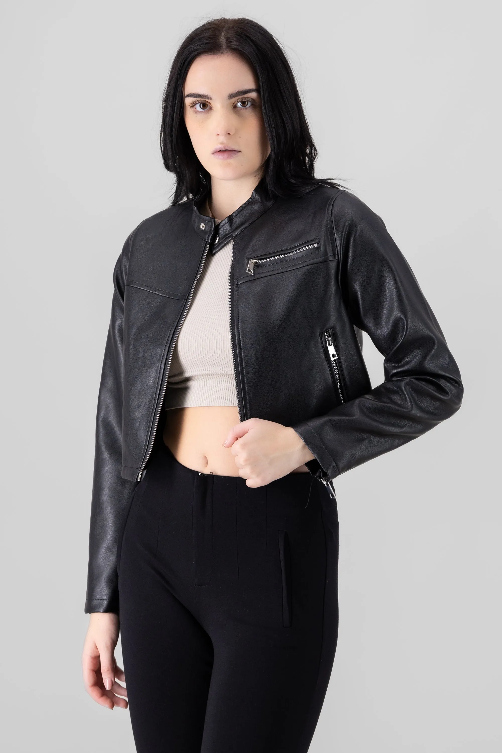 Chamarra biker pu detalles sold by Shasa