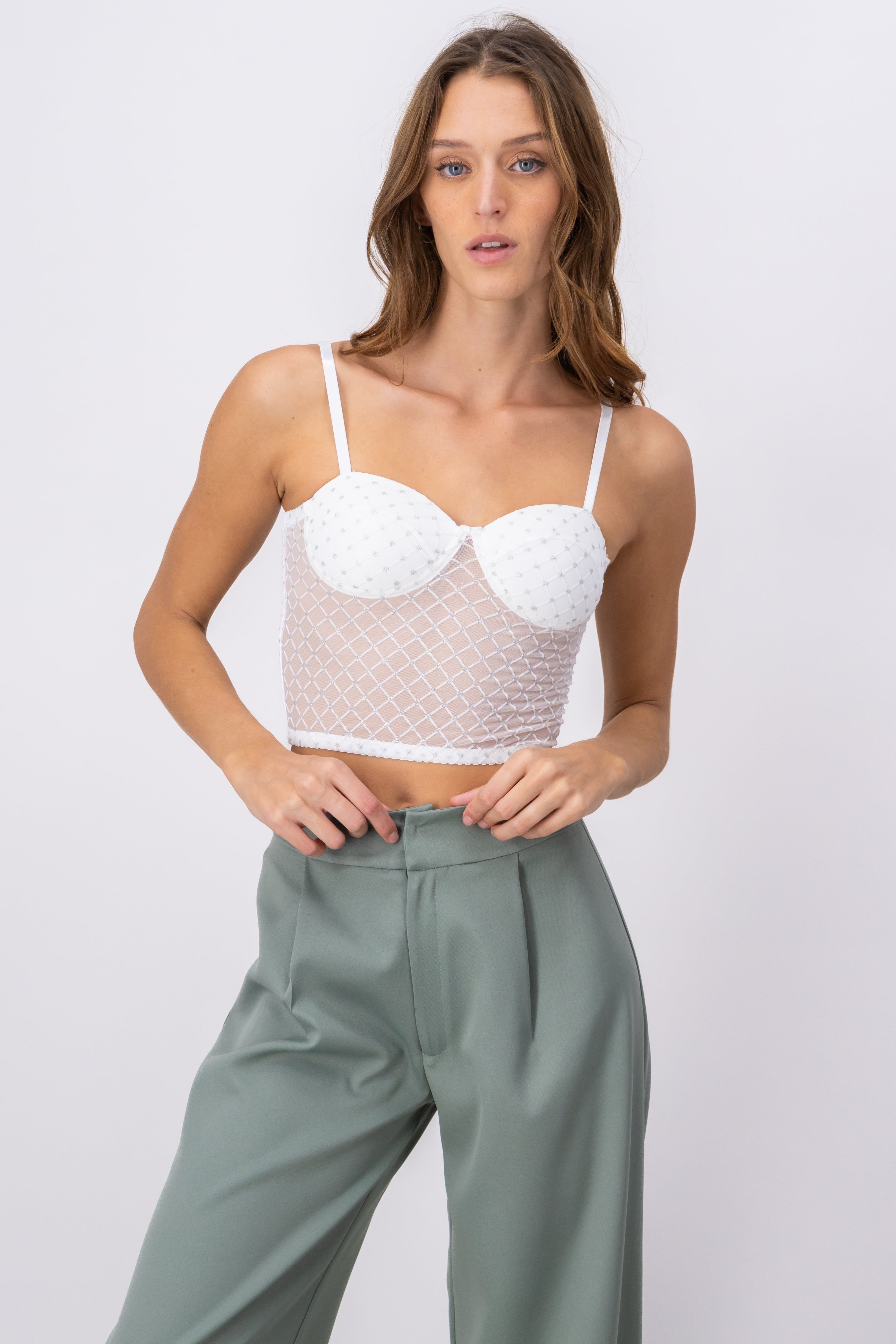 Top con copas brillos sold by Shasa