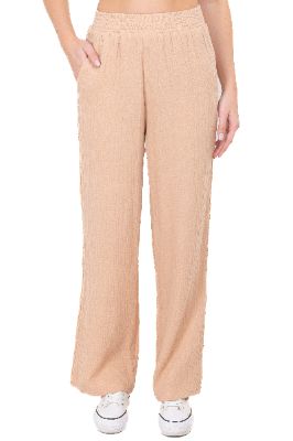 Pantalón recto texturizado sold by Shasa