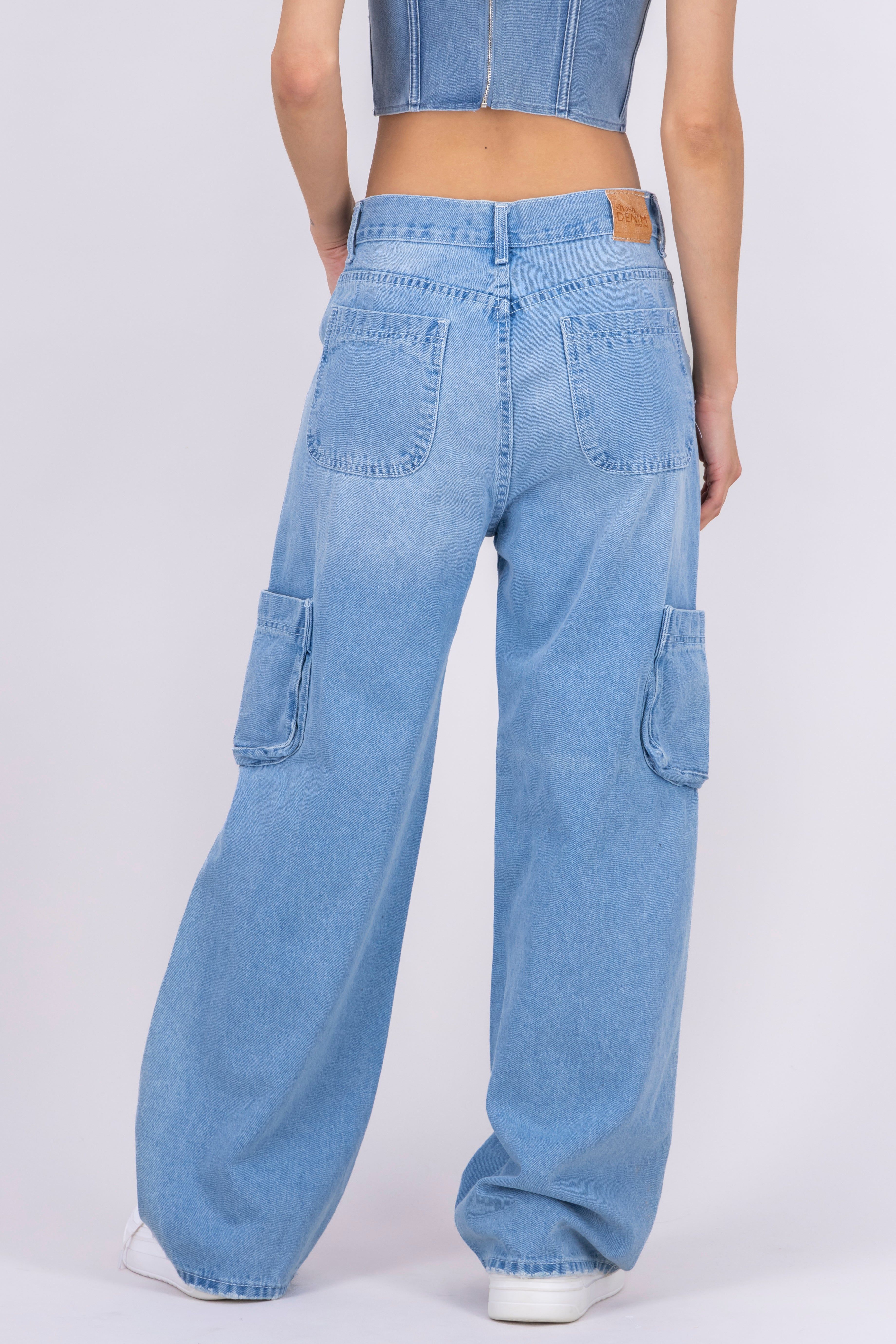 Pantalón denim straight sold by Shasa product image thumbnail 4