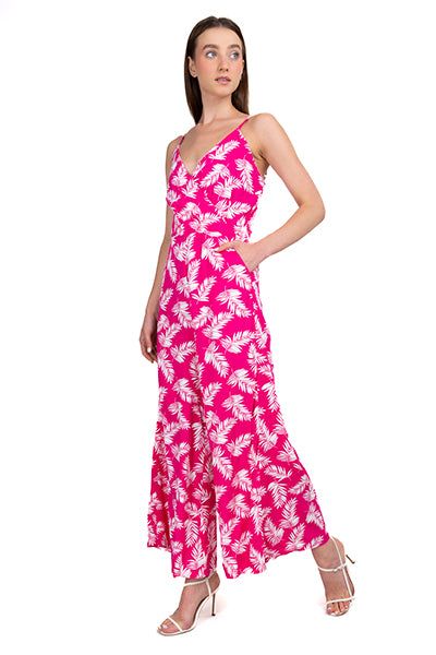 Jumpsuit tirantes estampado hojas sold by Shasa