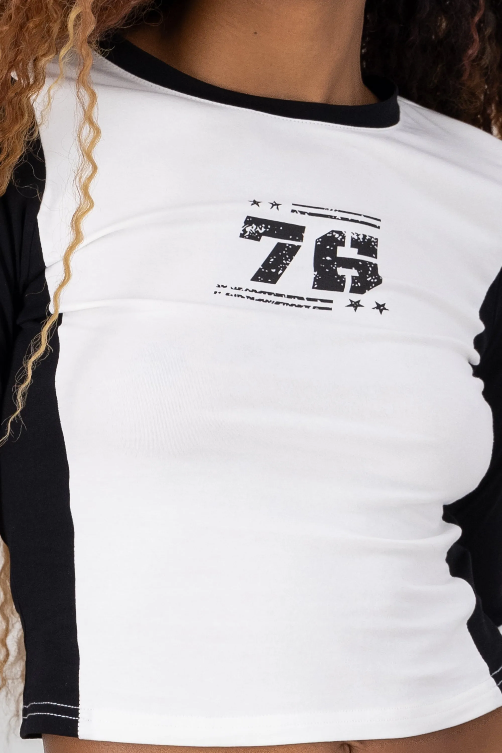 Top de manga larga con numero 76 sold by Shasa product image thumbnail 5